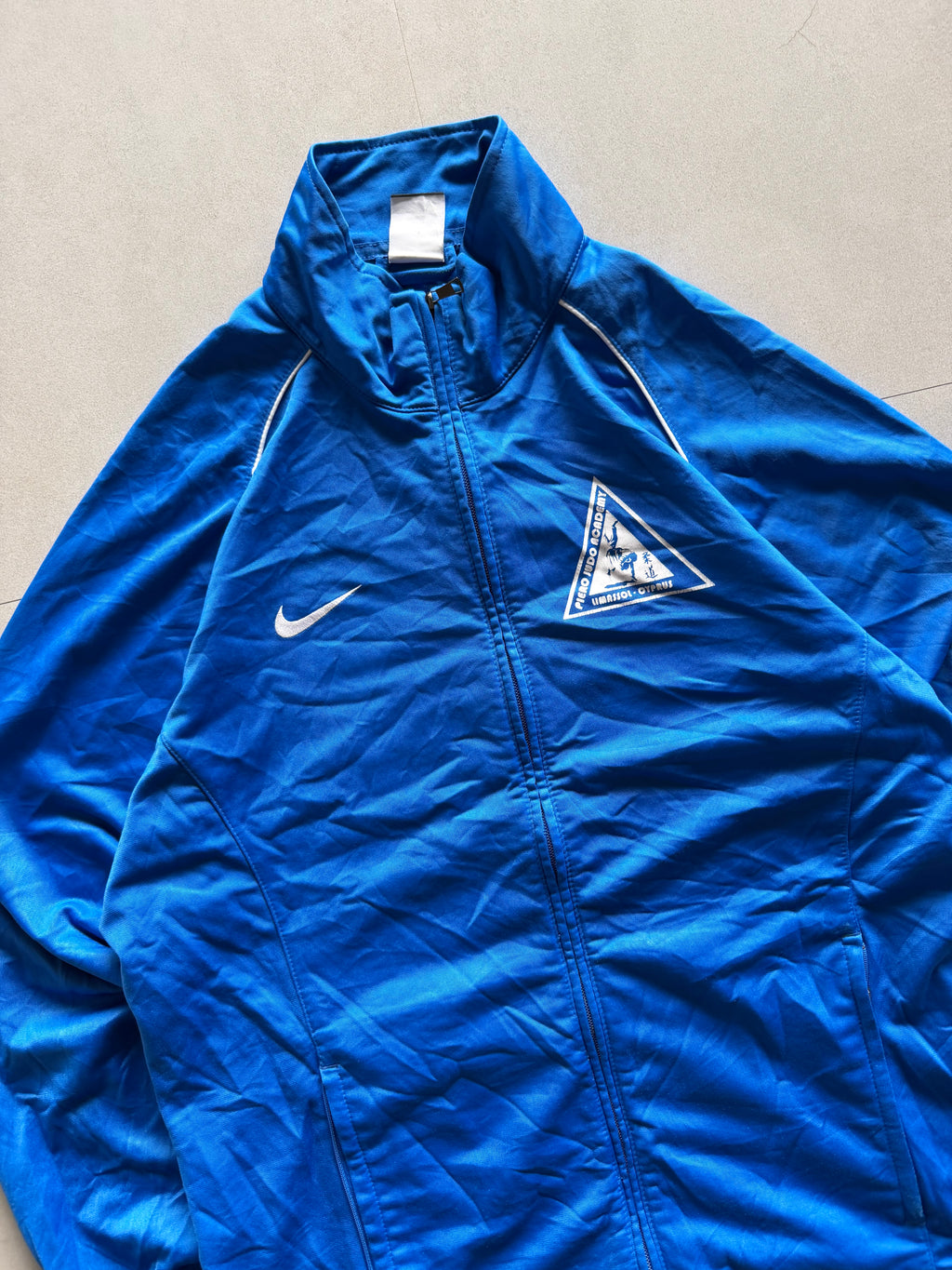 VINTAGE NIKE JACKET - L