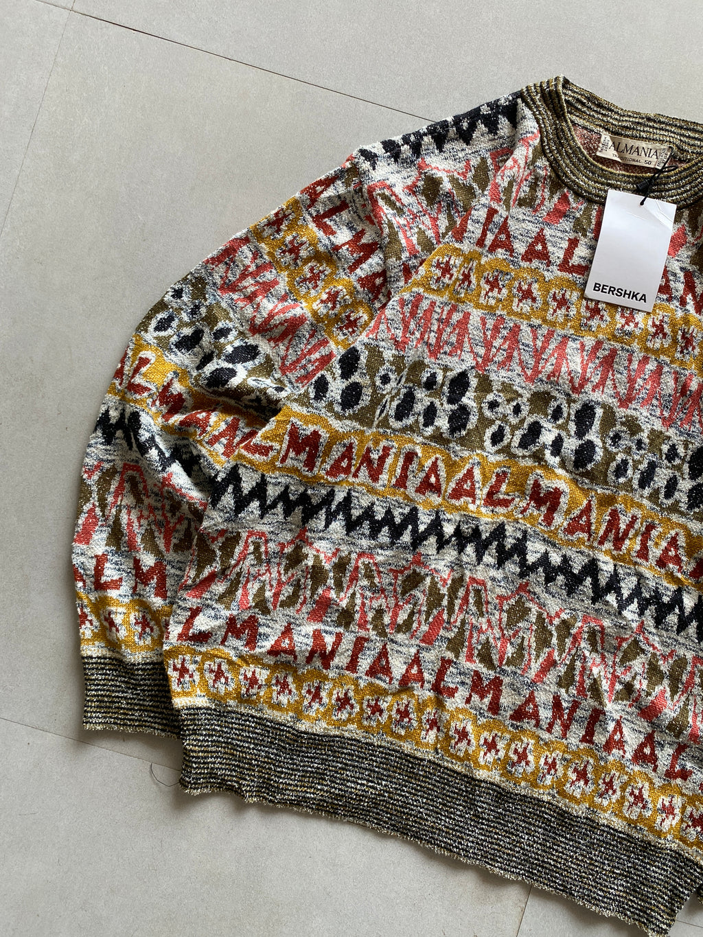 PRINTED KNIT SWEATER - M