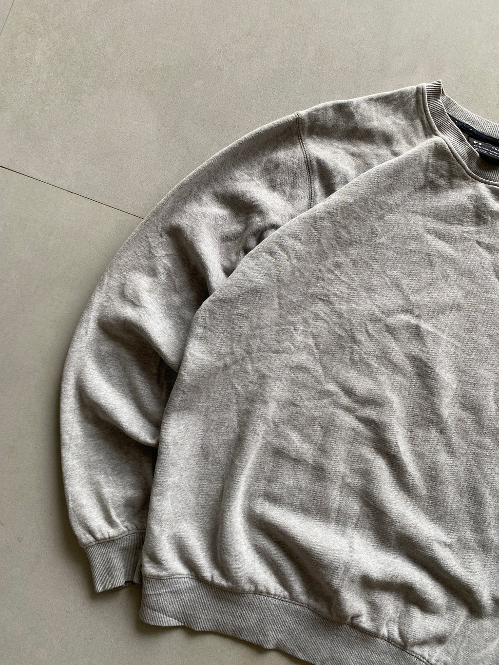 UNDER ARMOUR SWEATSHIRT - M