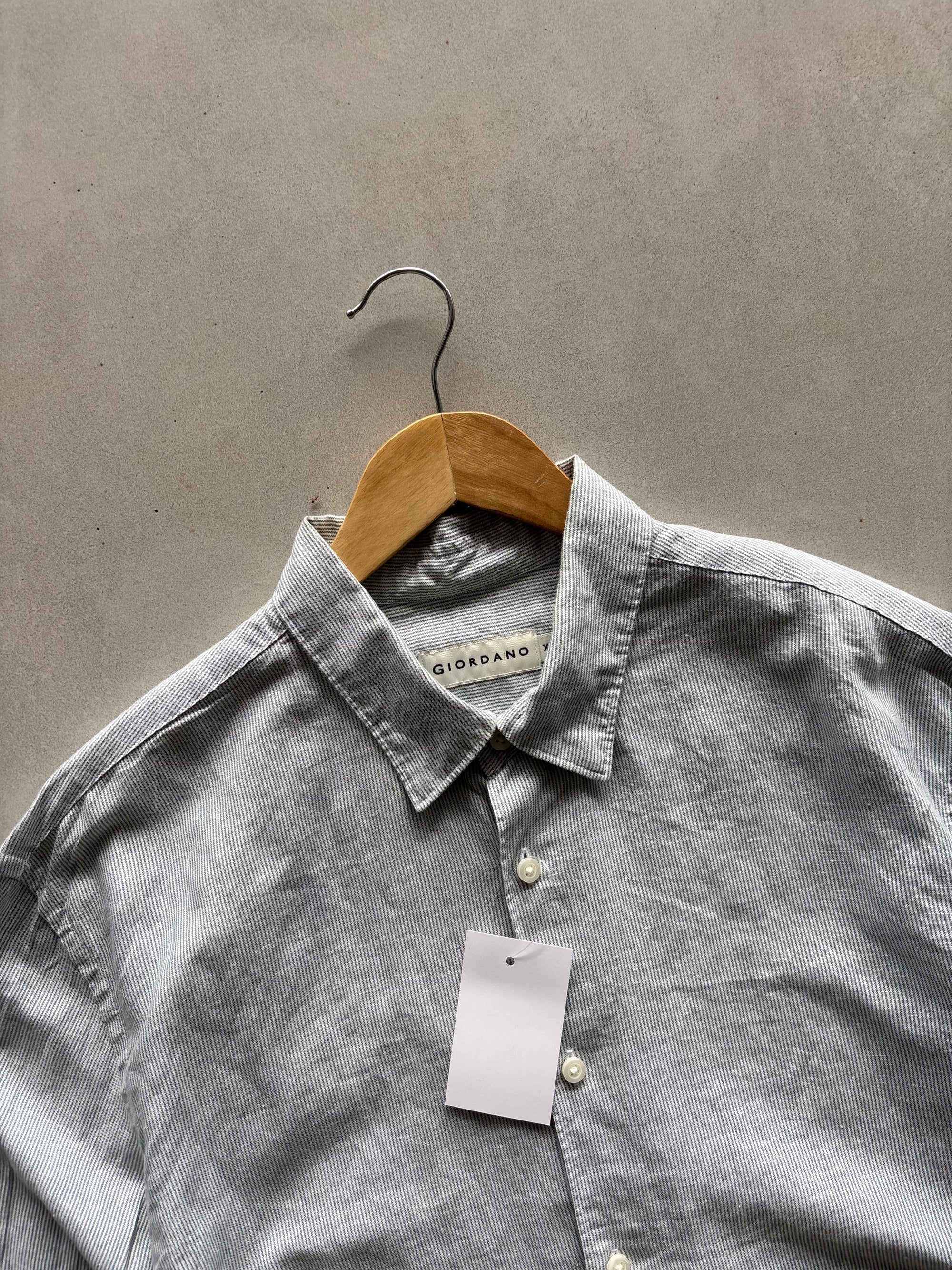 GIORDANO STRIPED FORMAL SHIRT - XL