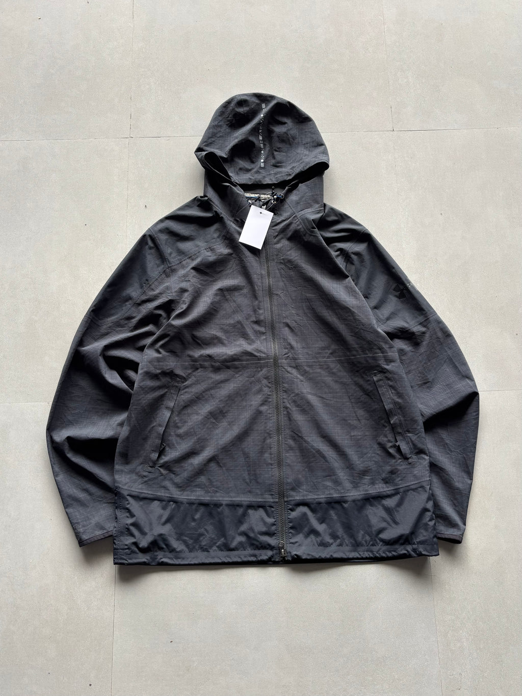 UNDER ARMOUR JACKET - XL