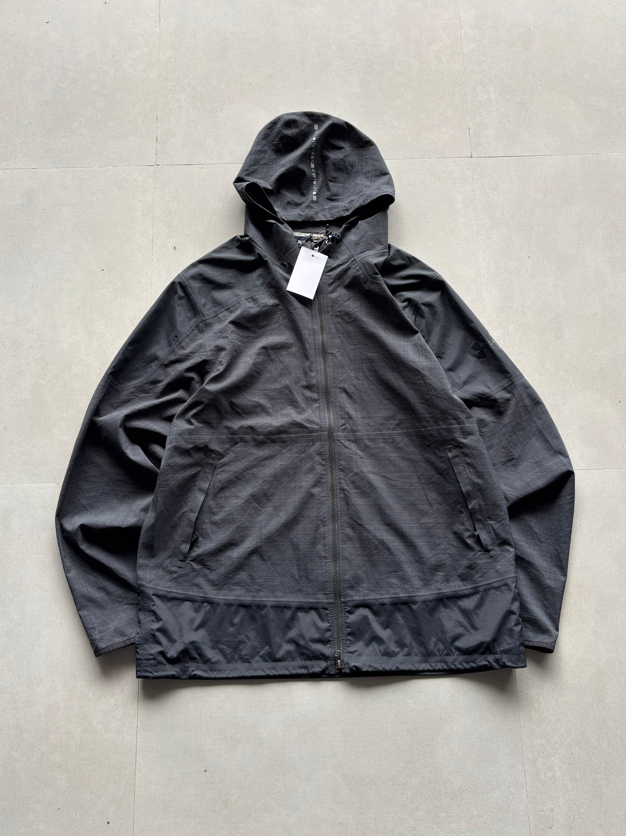 UNDER ARMOUR JACKET - XL