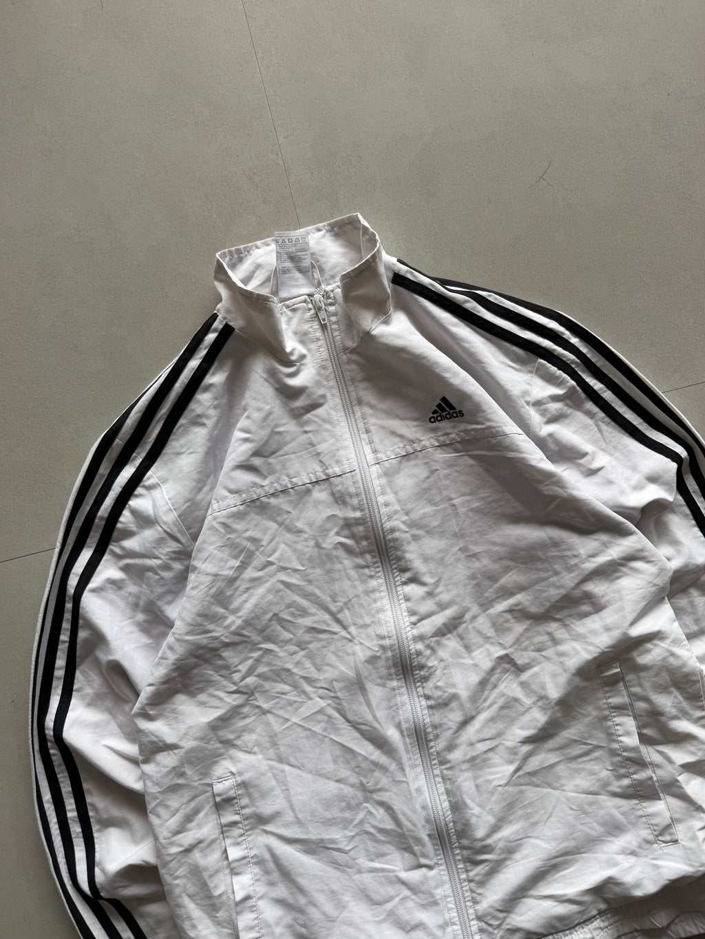 ADIDAS STRIPED JACKET - M