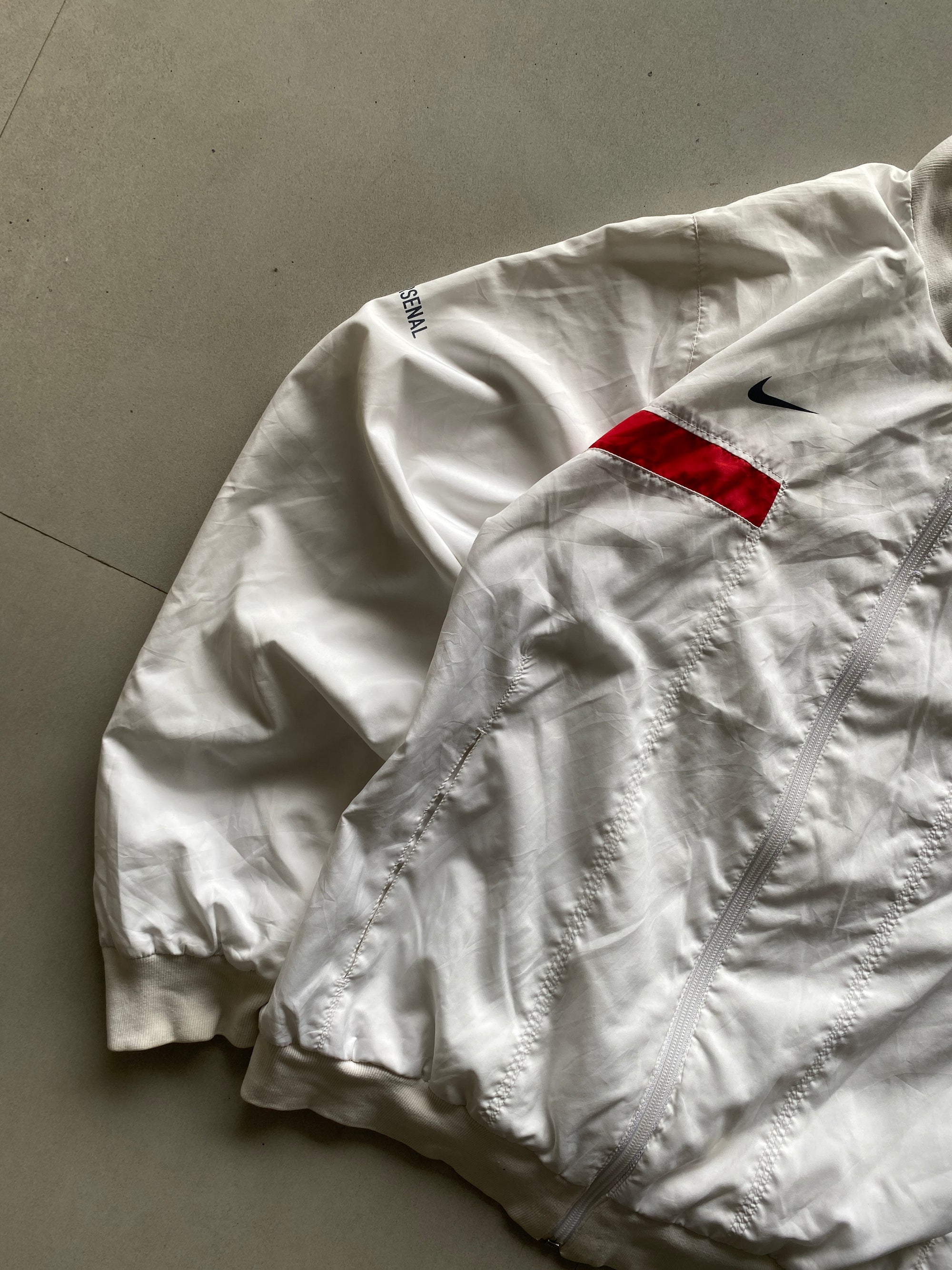 VINTAGE NIKE ARSENAL JACKET - M