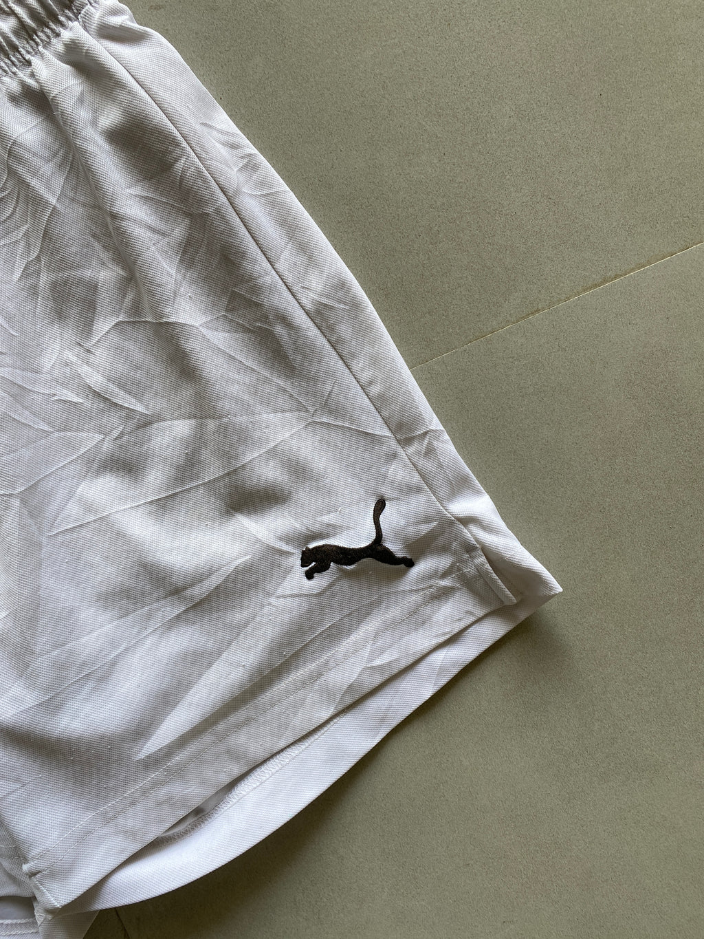 PUMA BASIC SHORTS - M