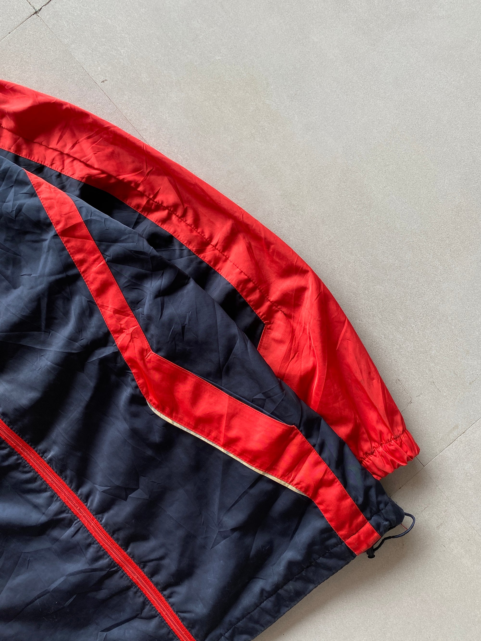 VIINTAGE NIKE PUFFY JACKET - M