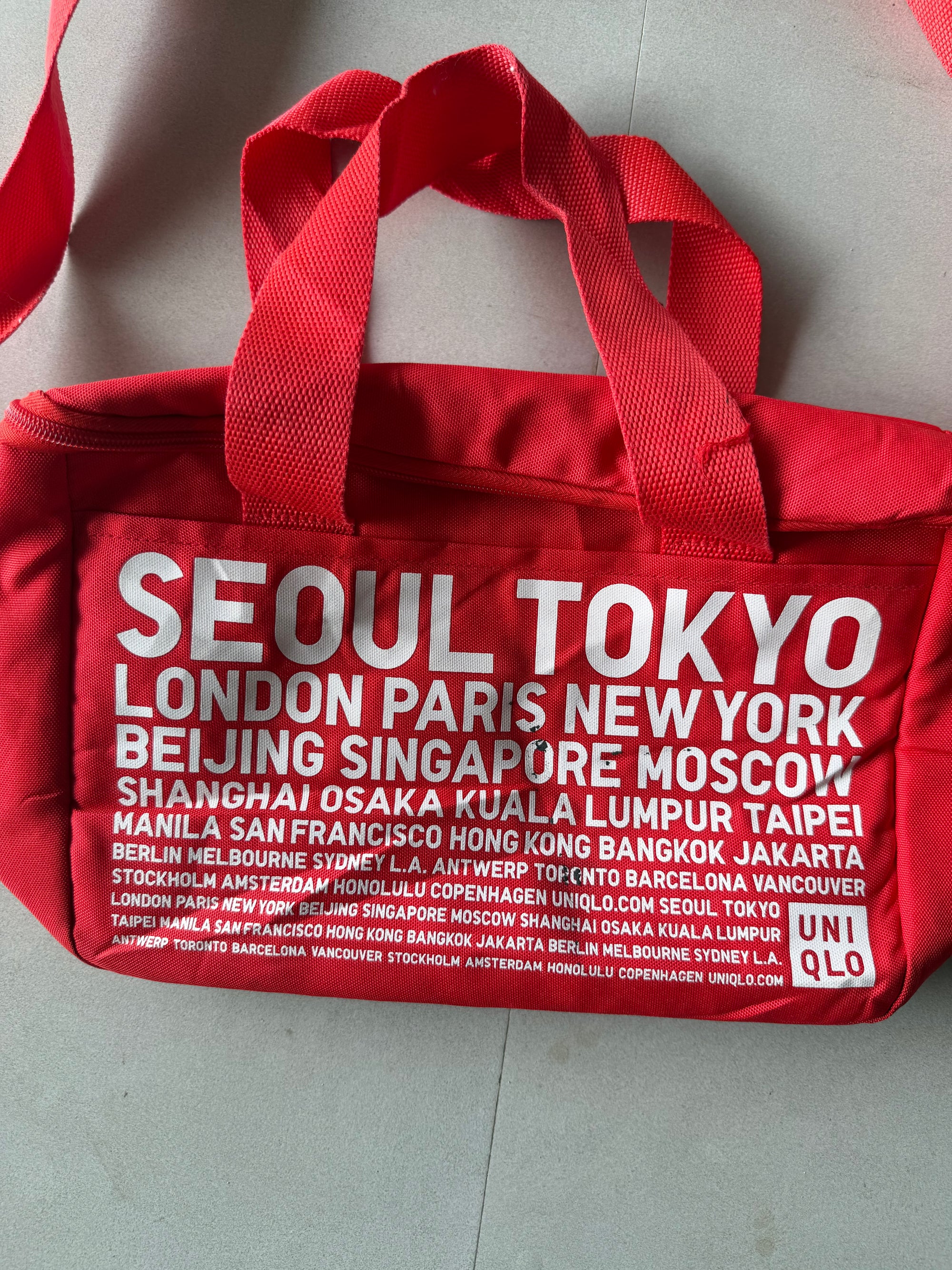 UNIQLO INTERNATIONAL THERMAL BAG