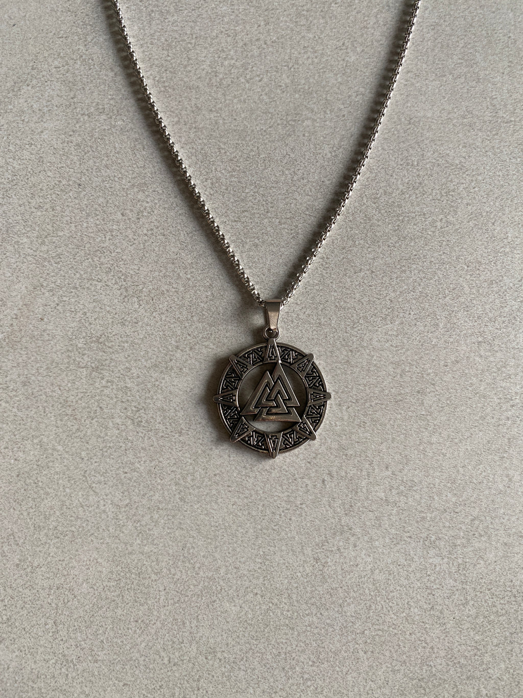VIKING VALKNUT PENDANT CHAIN