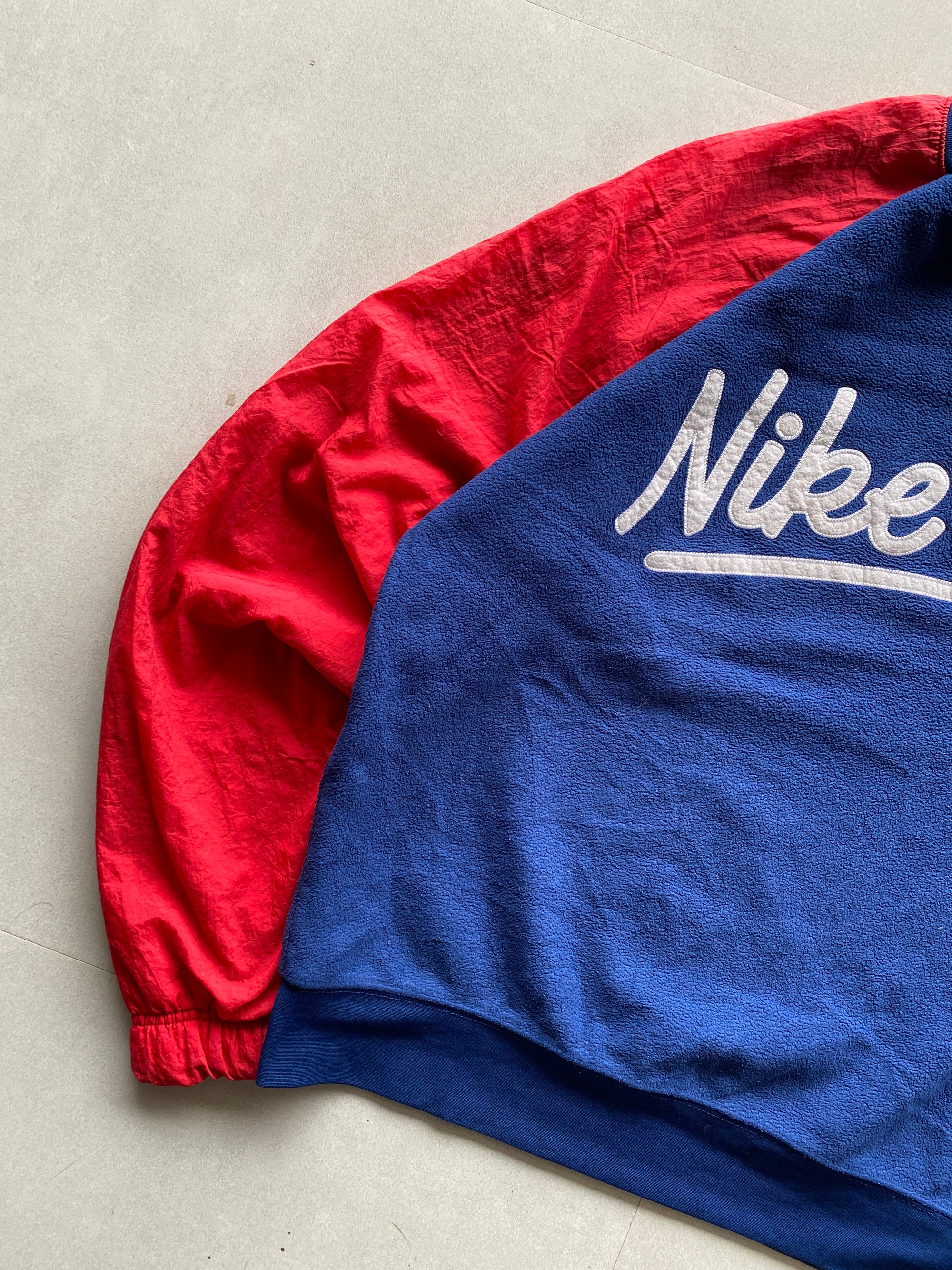 NIKE AIR SWEATER - L