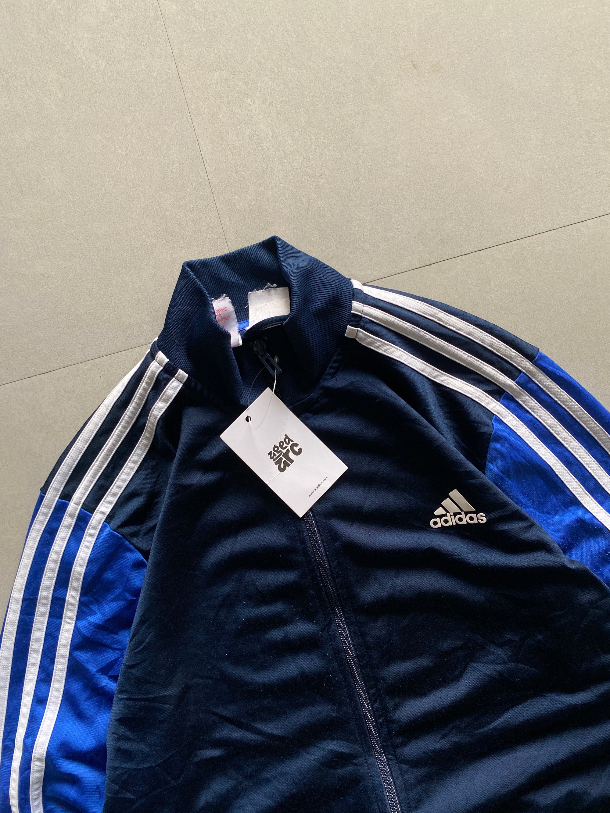 ADIDAS STRIPED JACKET - M