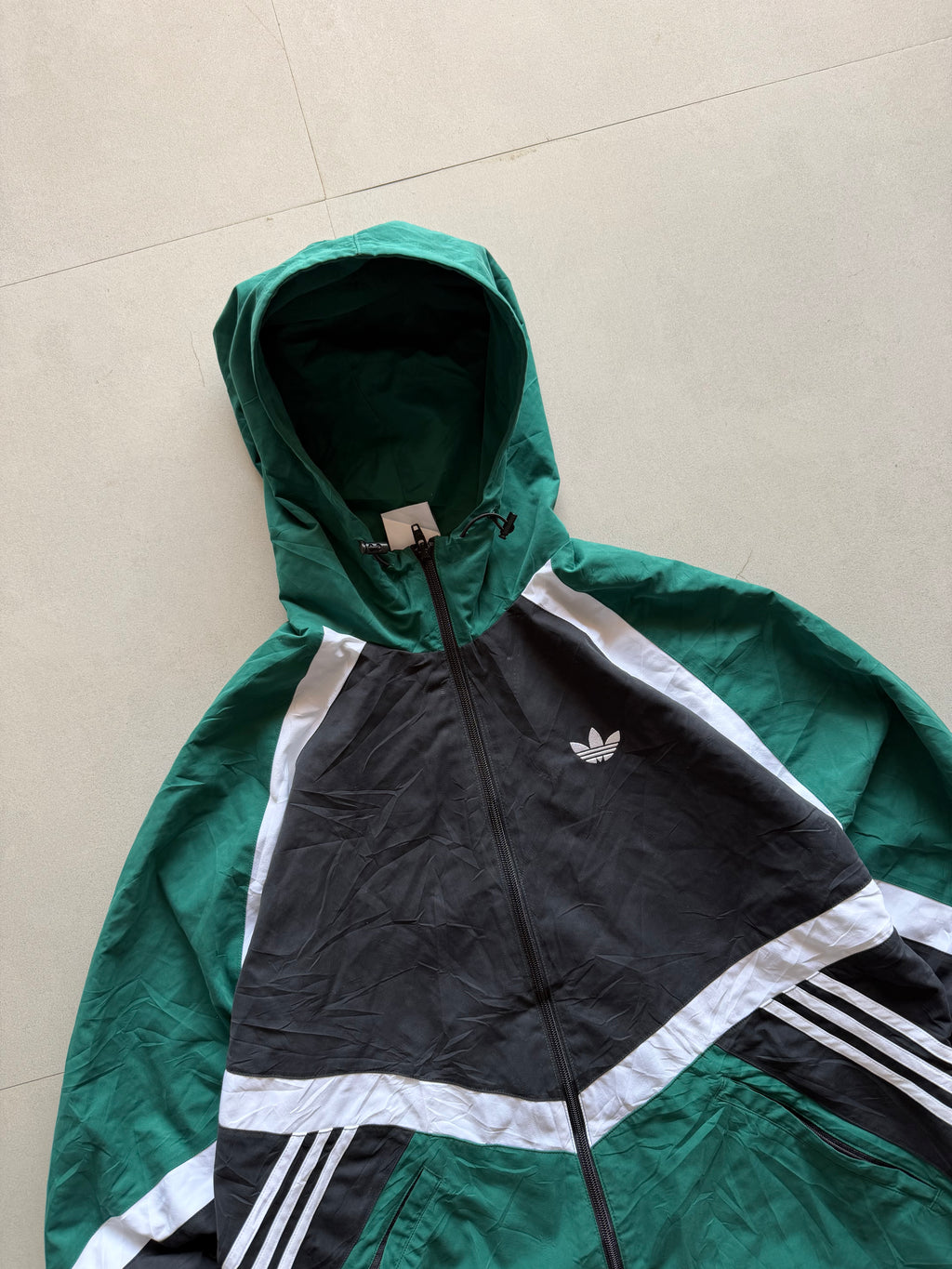 ADIDAS ORGINALS HOODED JACKET - L