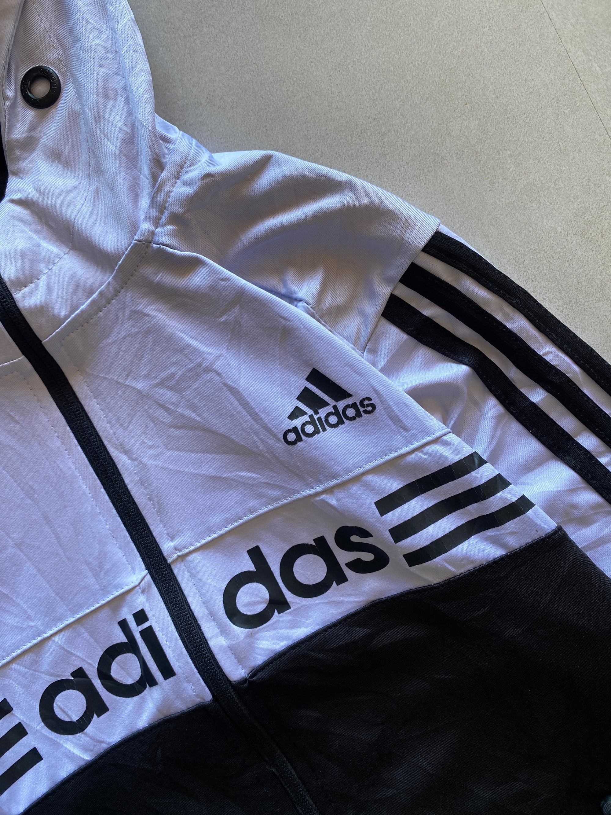 ADIDAS STRIPED HOODED JACKET - XS