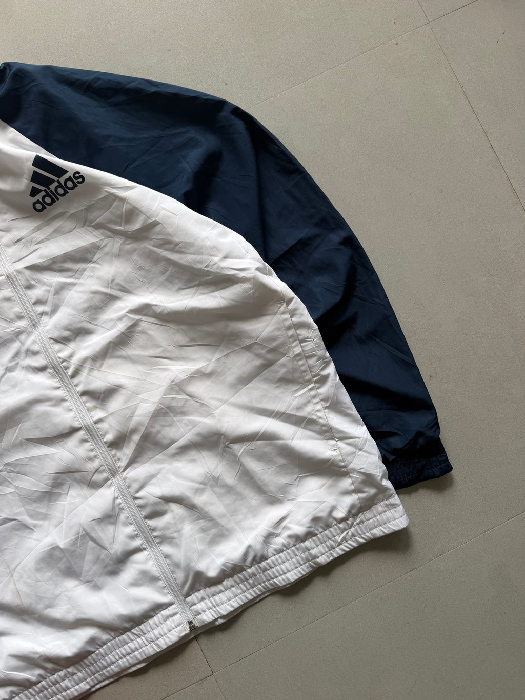 VINTAGE ADIDAS JACKET - XL