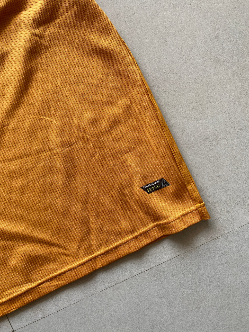 2009 LE COQ SPORTIF WOLVES JERSEY - M