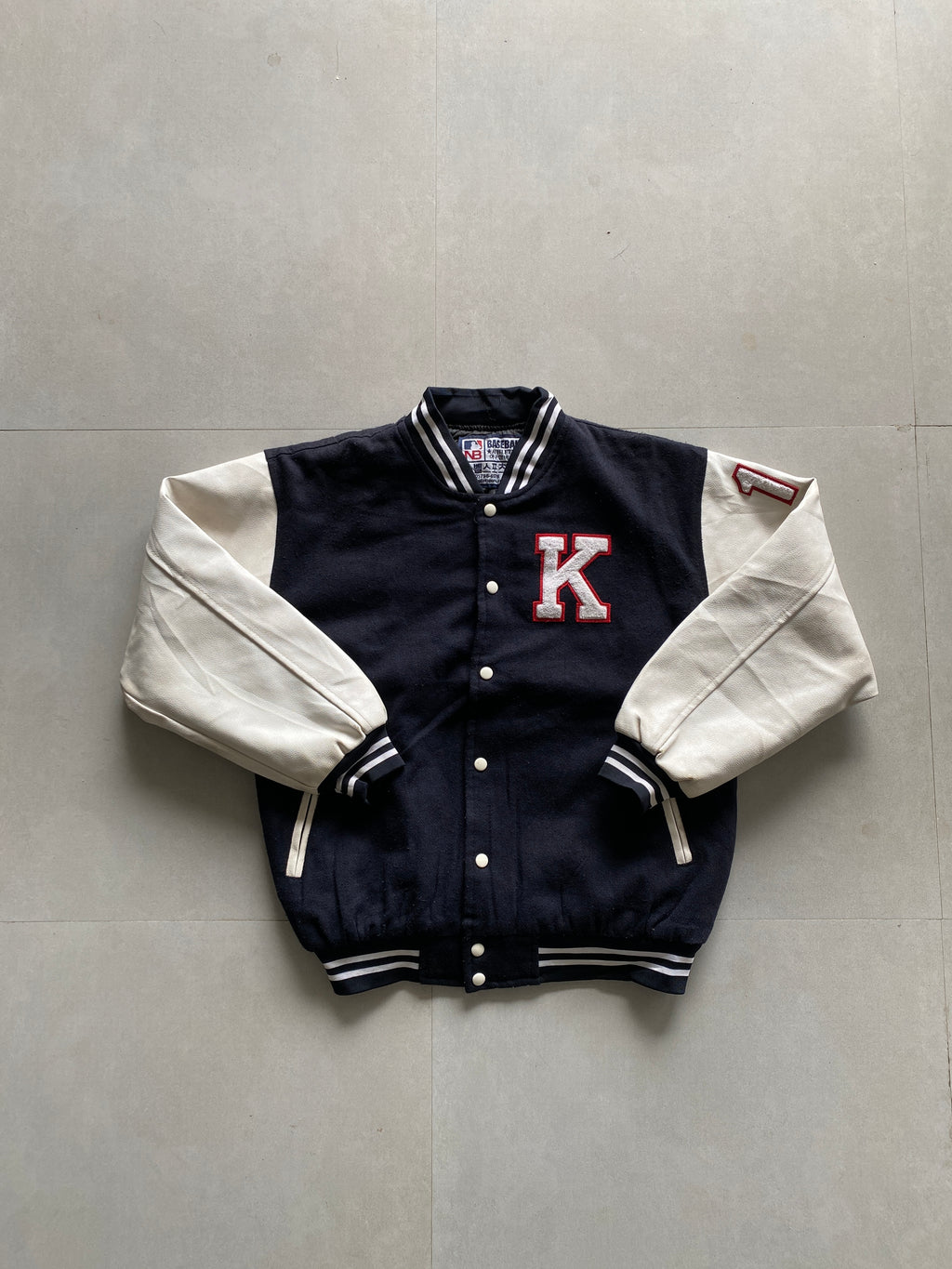 VARSITY JACKET - XL