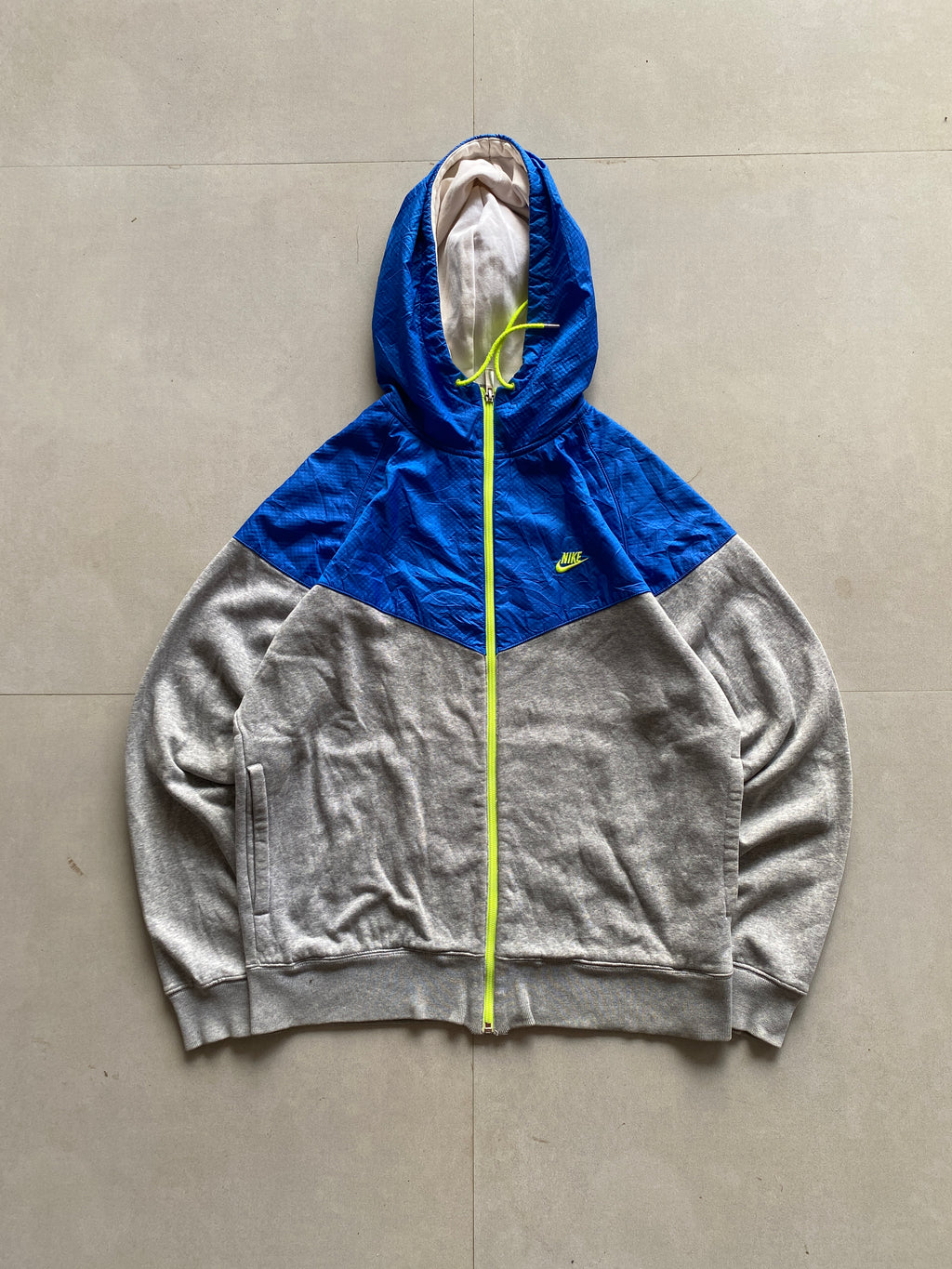 VINTAGE NIKE JACKET - M