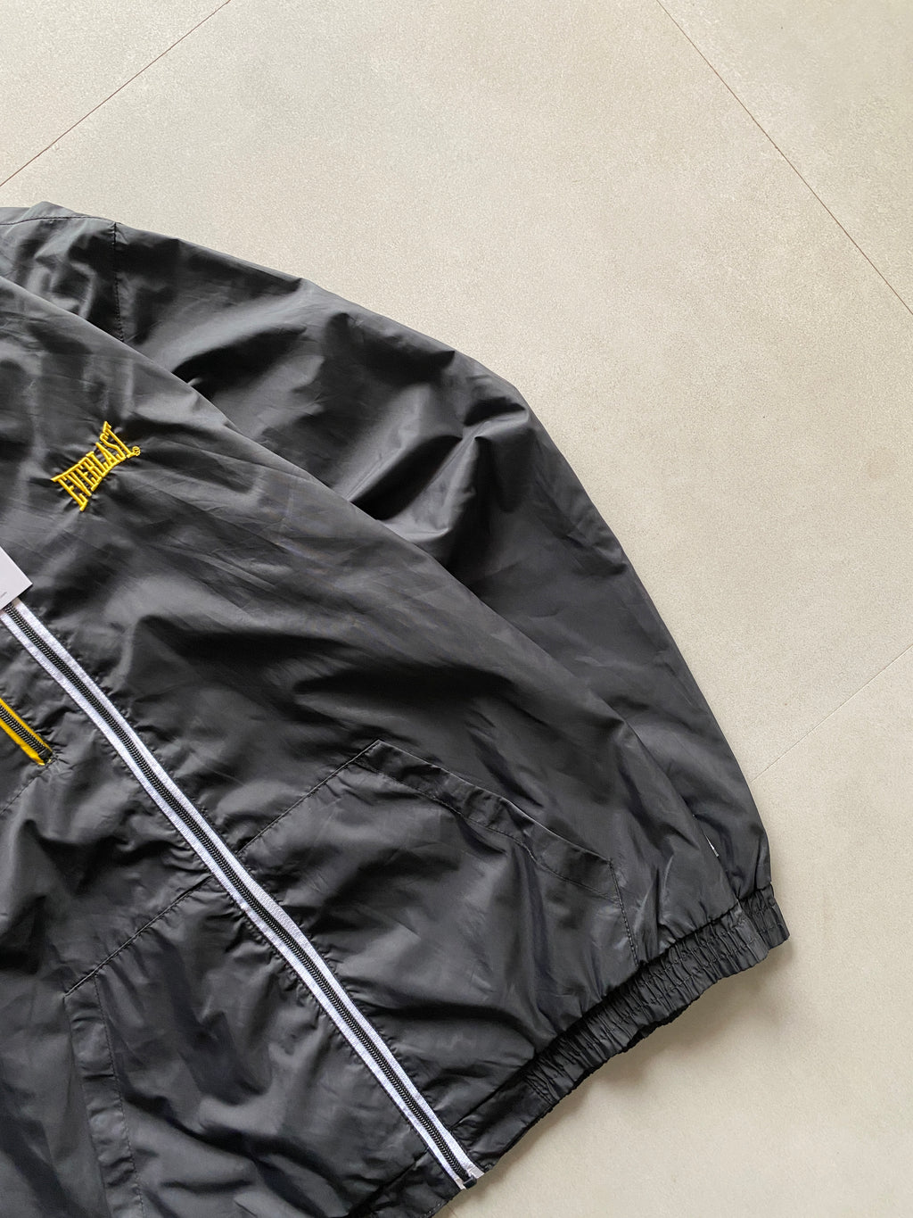 EVERLAST HOODED JACKET - M