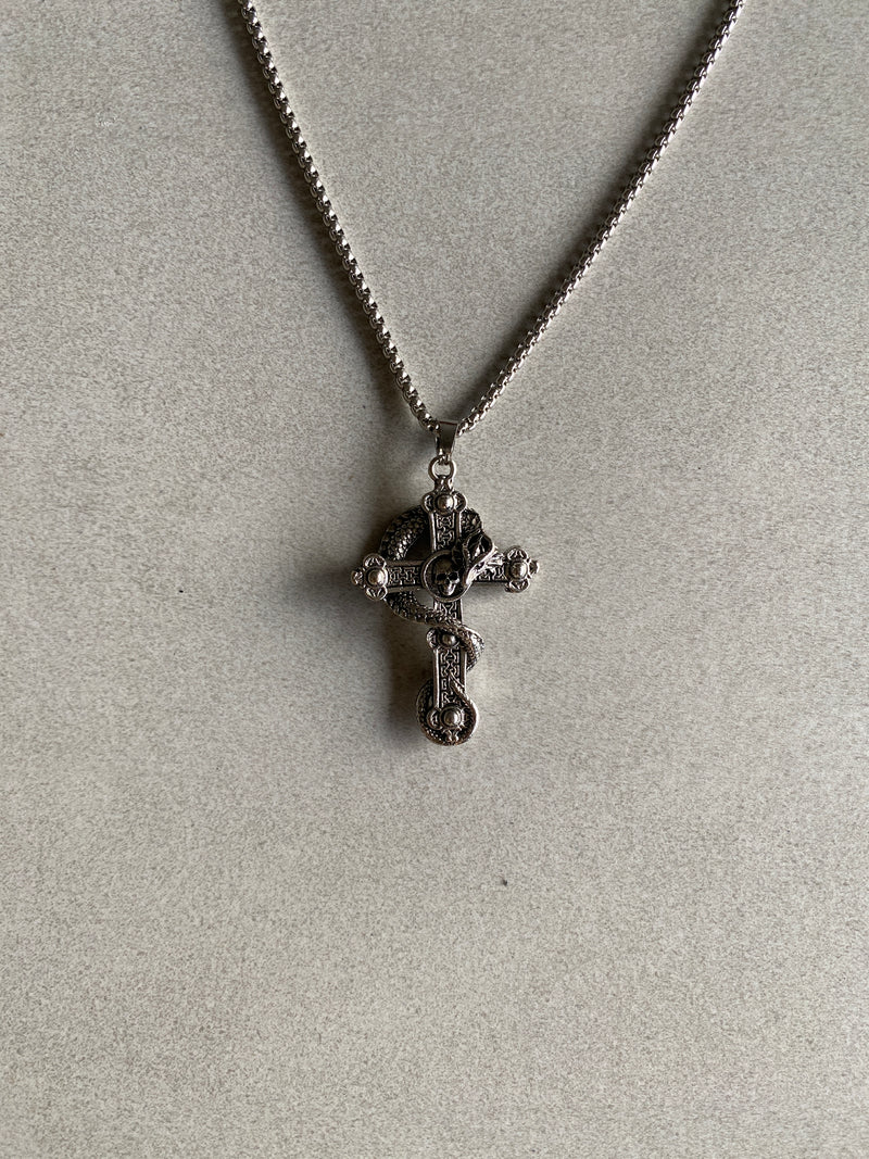 SKULL AND SERPENT PENDANT CHAIN