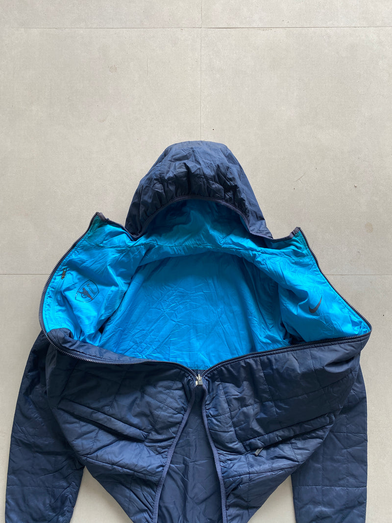 NIKE ARSENAL REVERSIBLE PUFFER JACKET - M