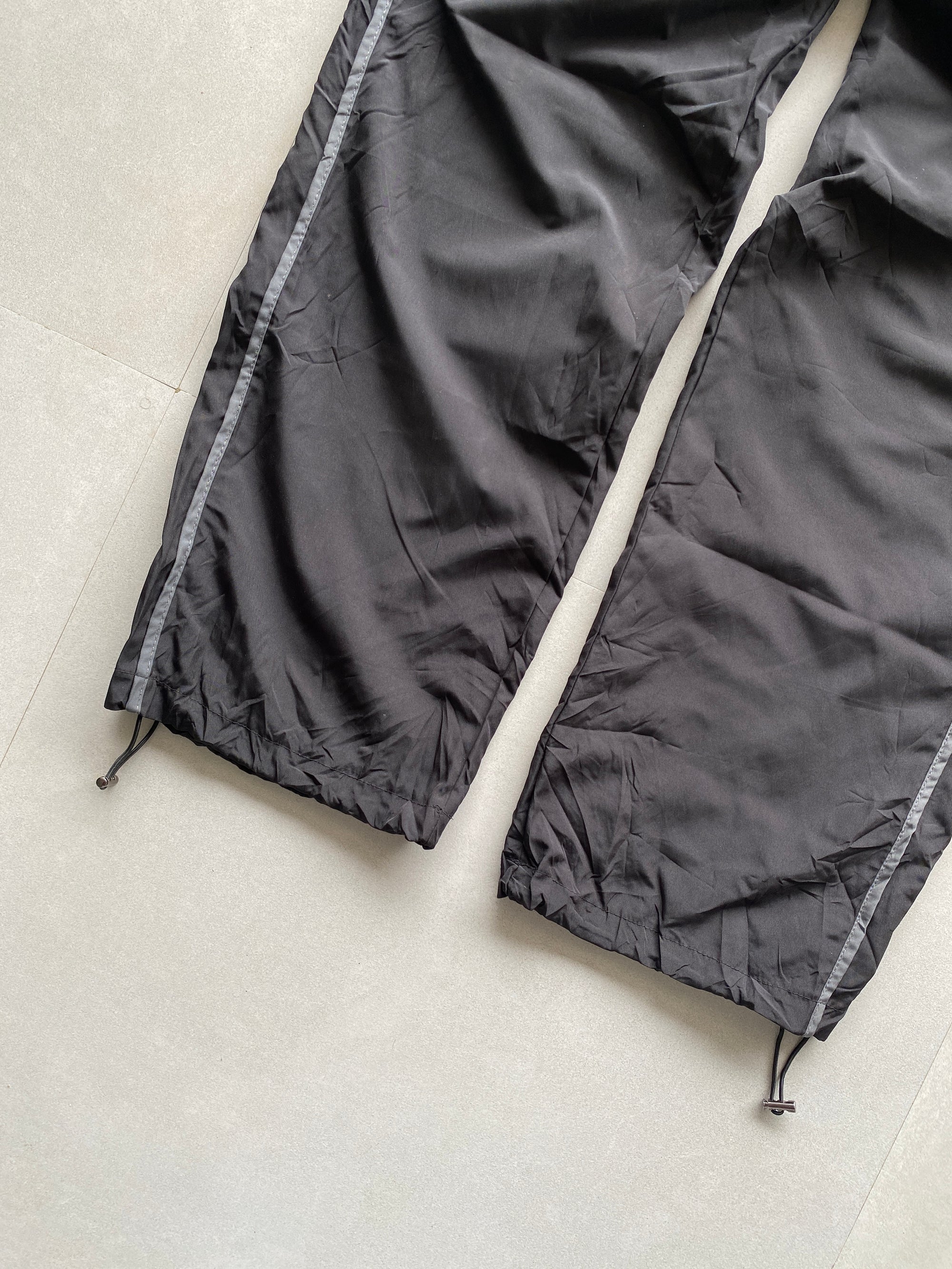 BAGGY TRACK PANTS
