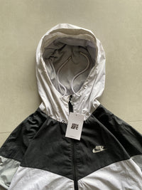 VINTAGE NIKE HOODED JACKET - L