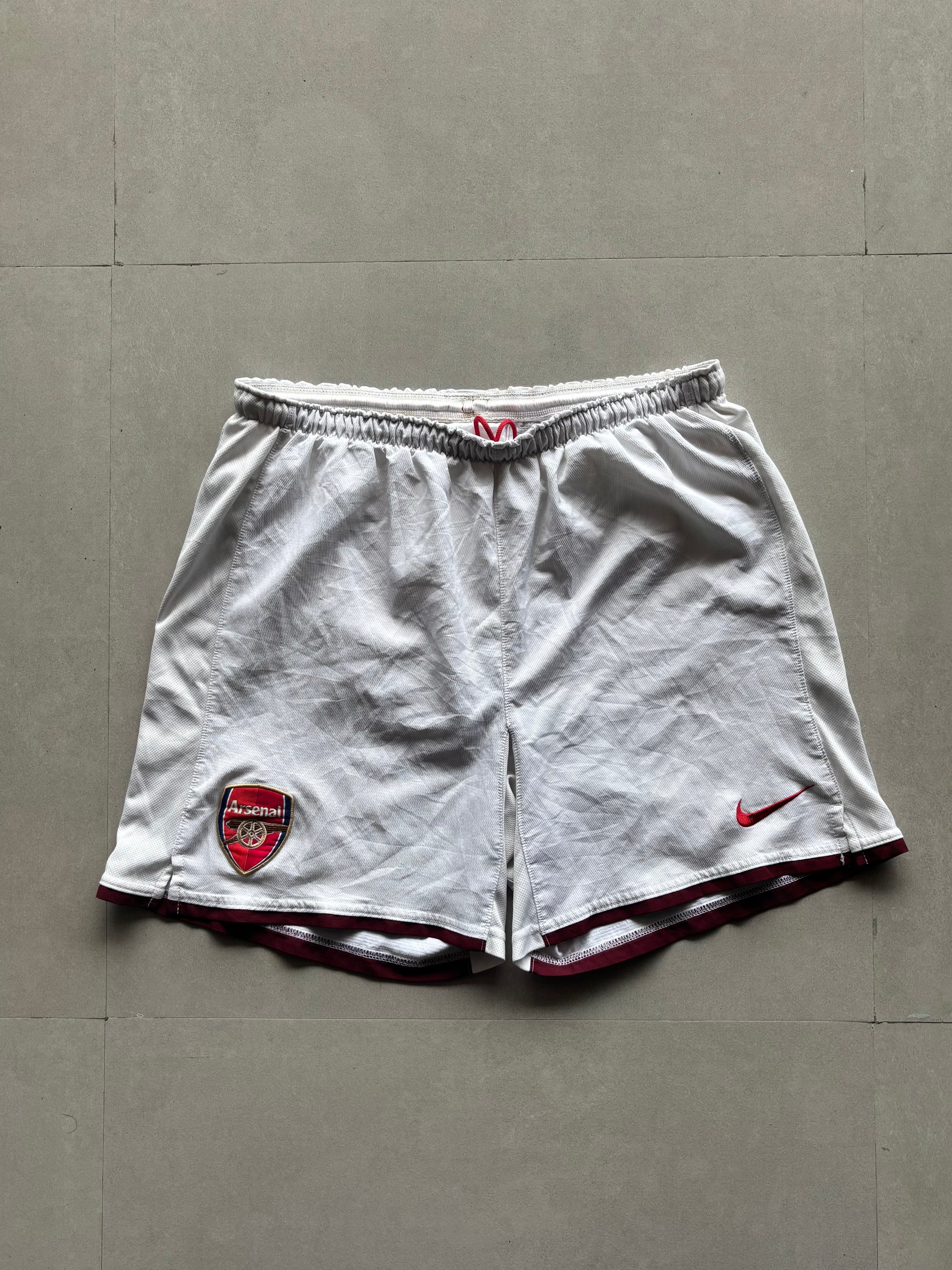 NIKE ARSENAL 08-10 SHORTS - L