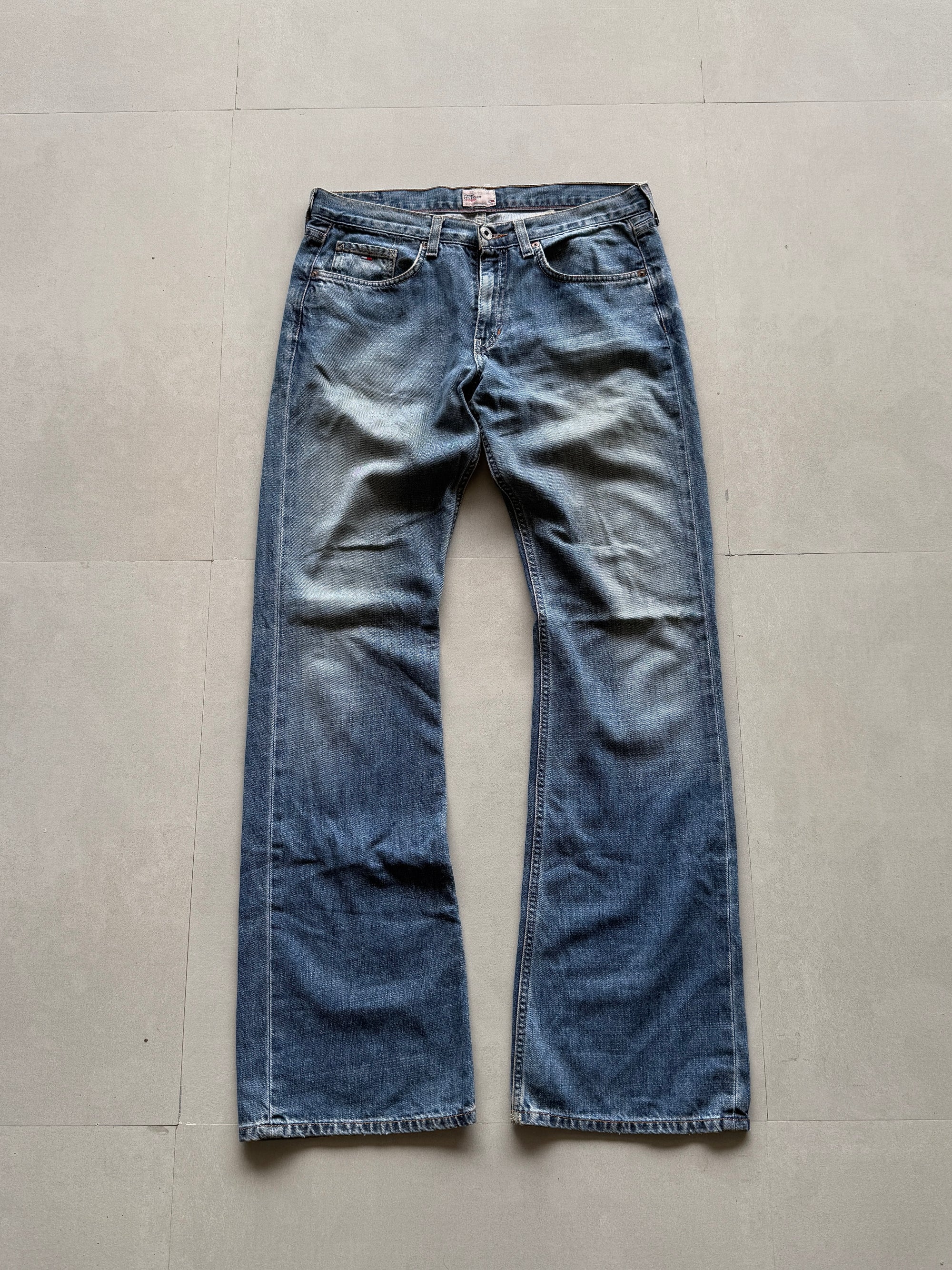 TOMMY HILFIGER BOOT CUT DENIM - M