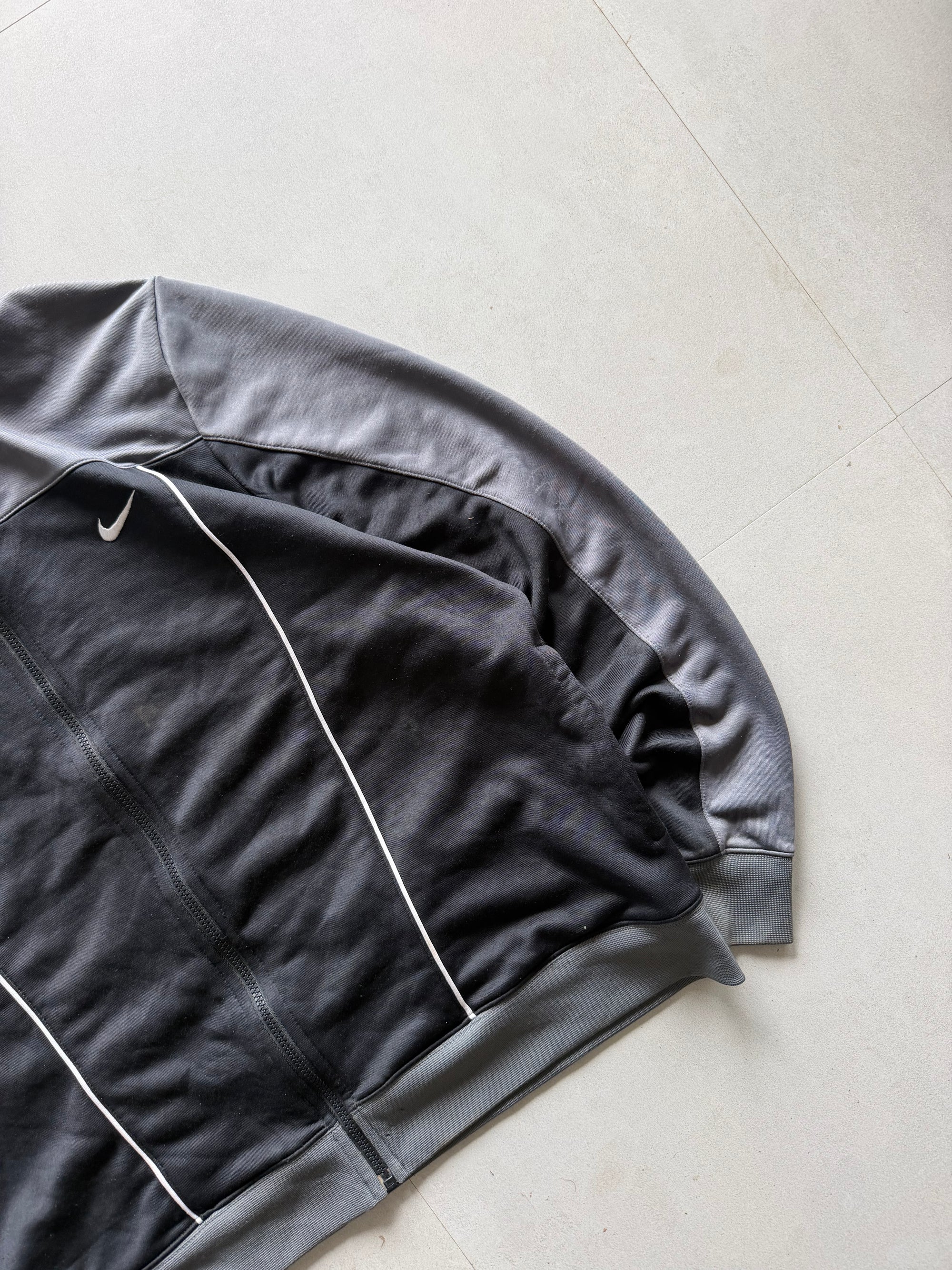 00S NIKE VINTAGE JACKET -