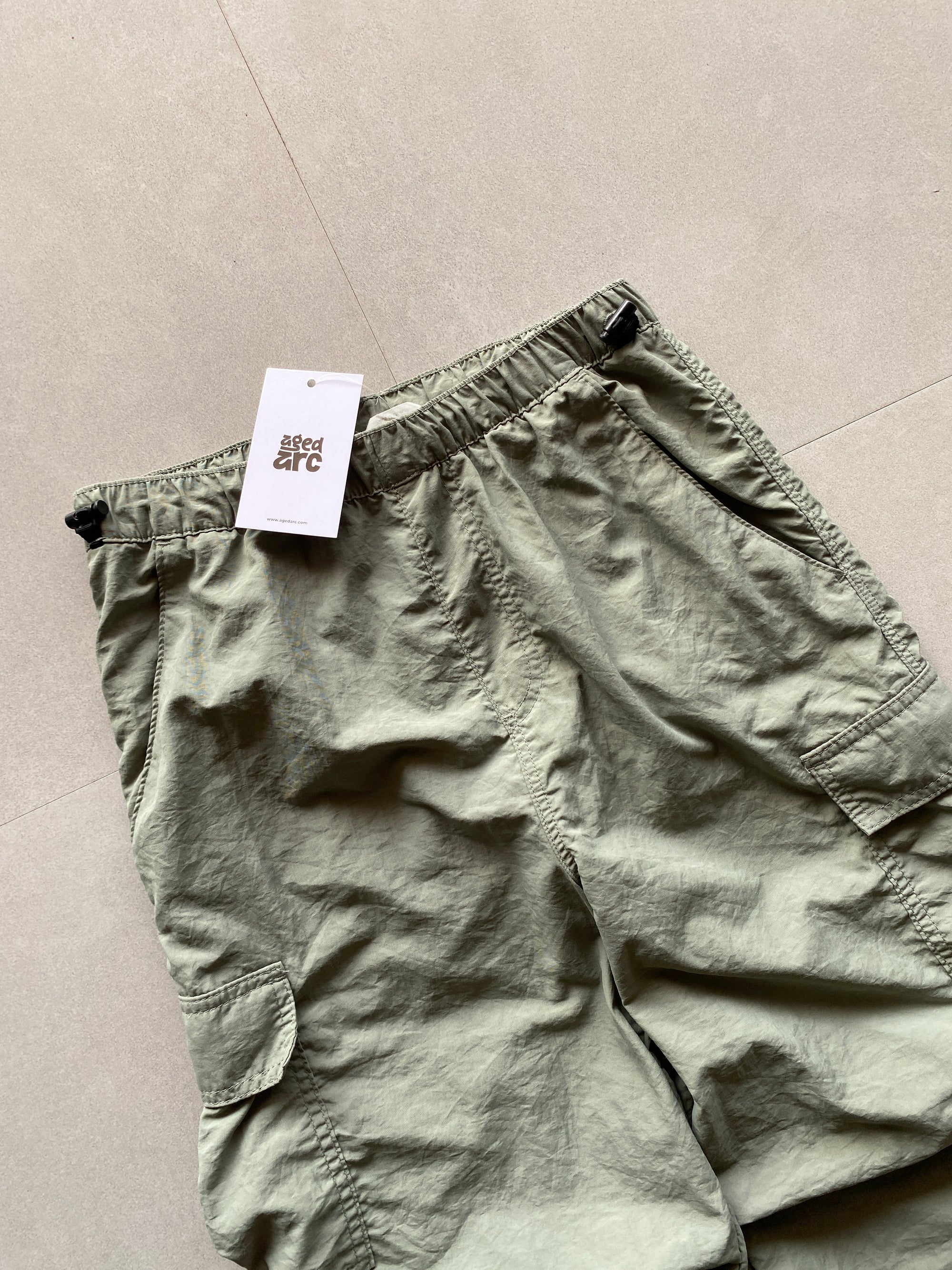 BAGGY PARACHUTE TRACK PANT -