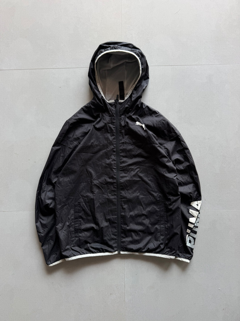 PUMA HOODED JACKET - M