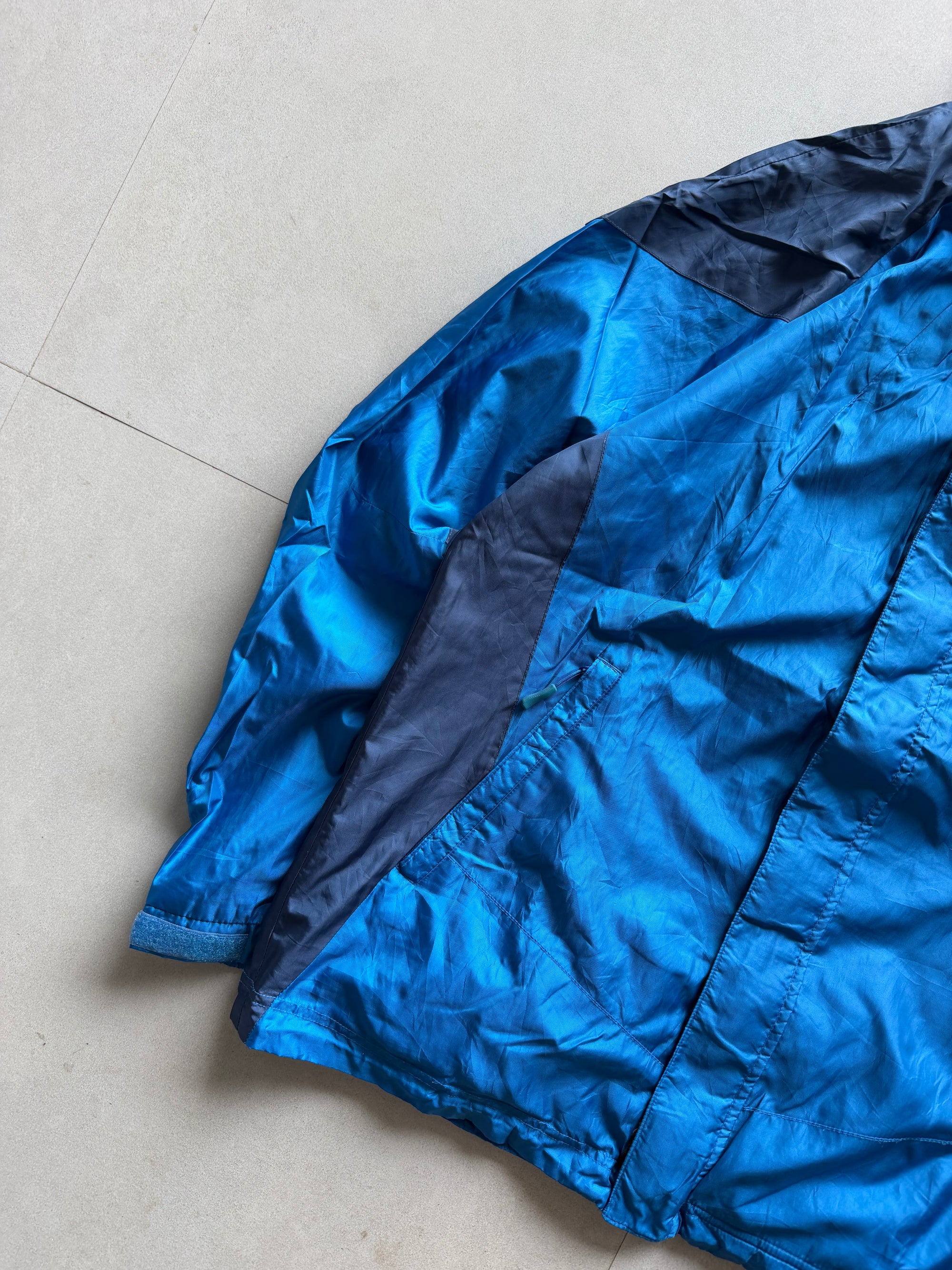 PUMA JACKET  - L