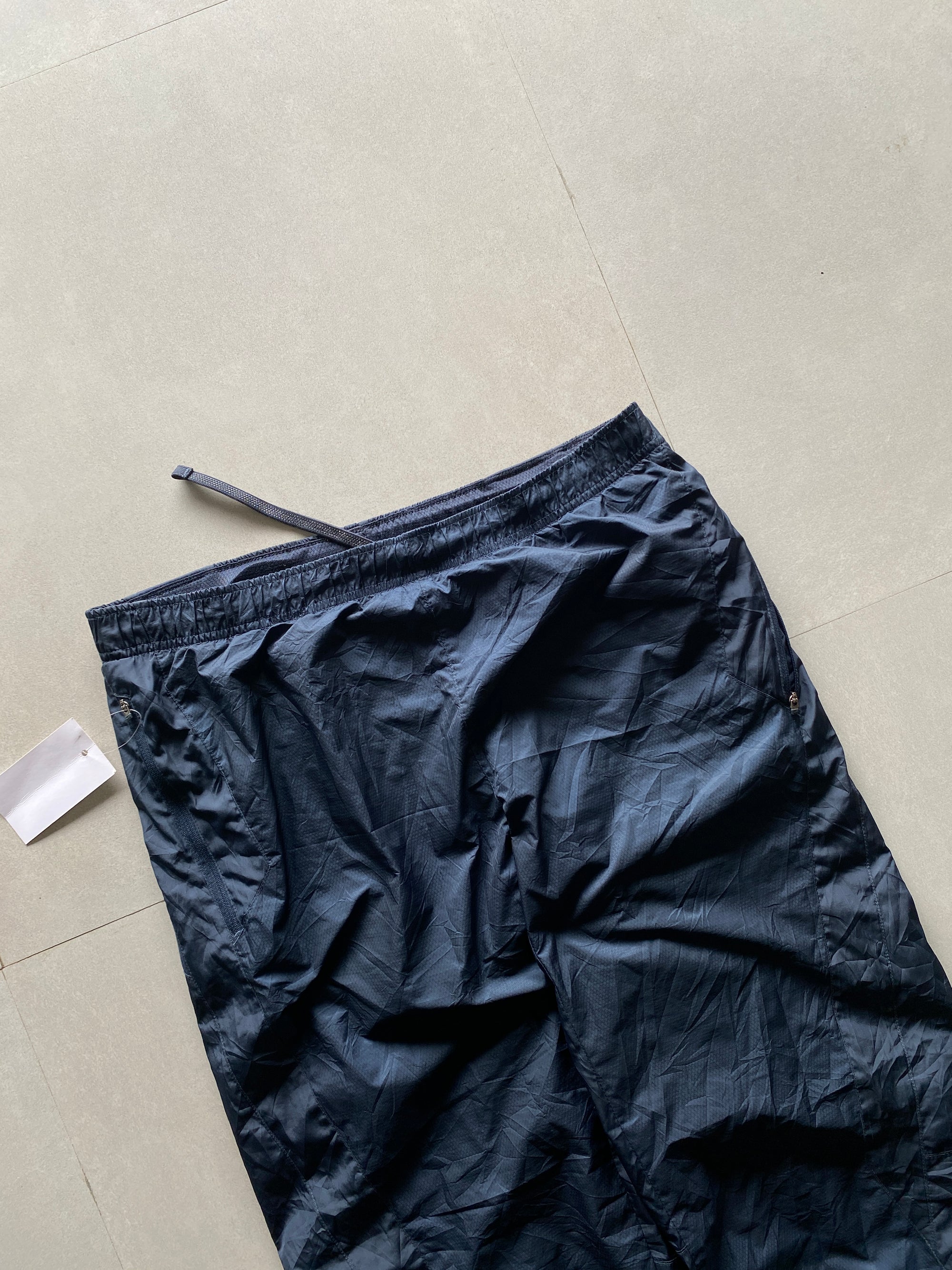 NIKE BAGGY TRACK PANT - M