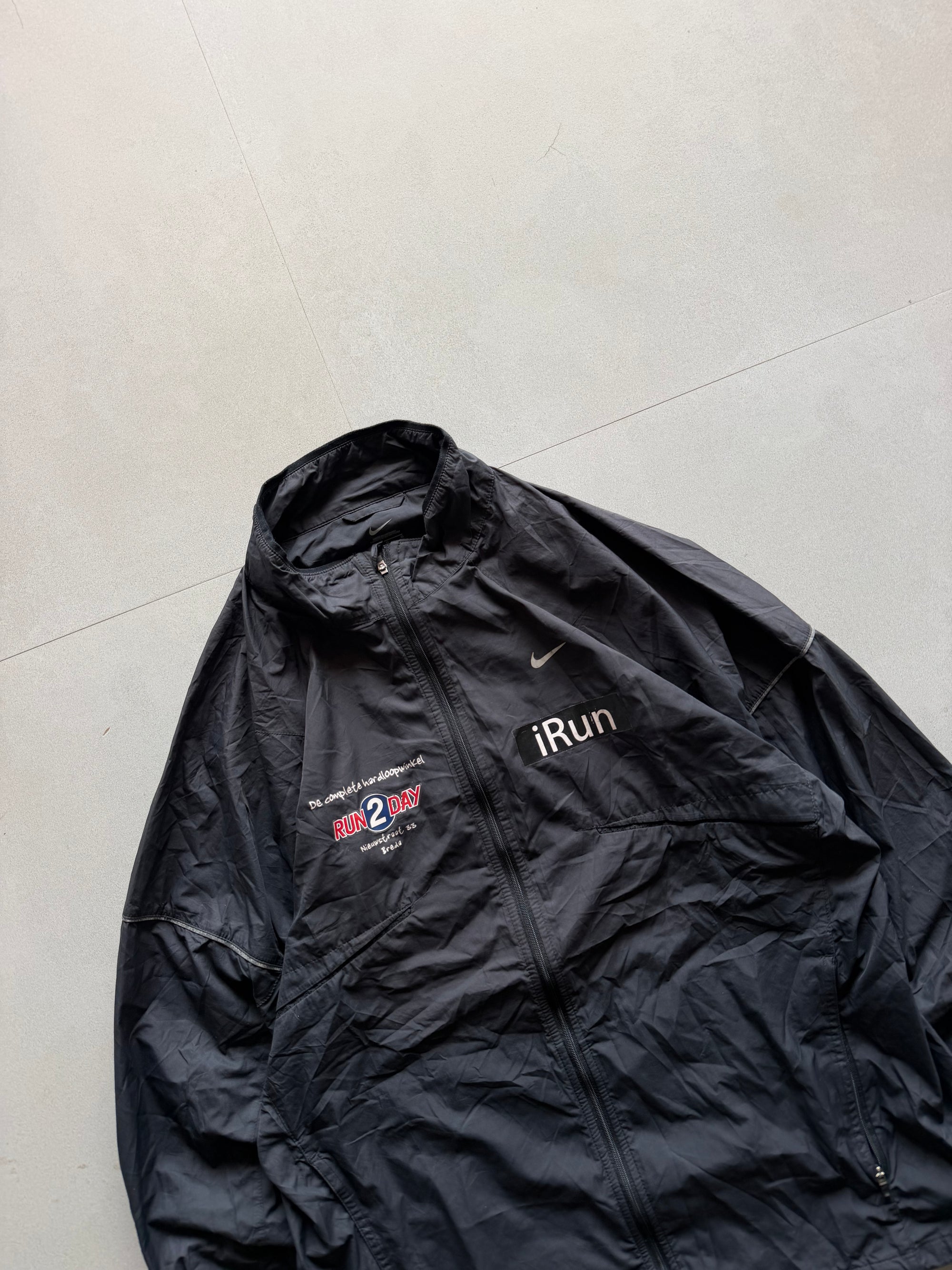 NIKE RUNNING JACKET - L