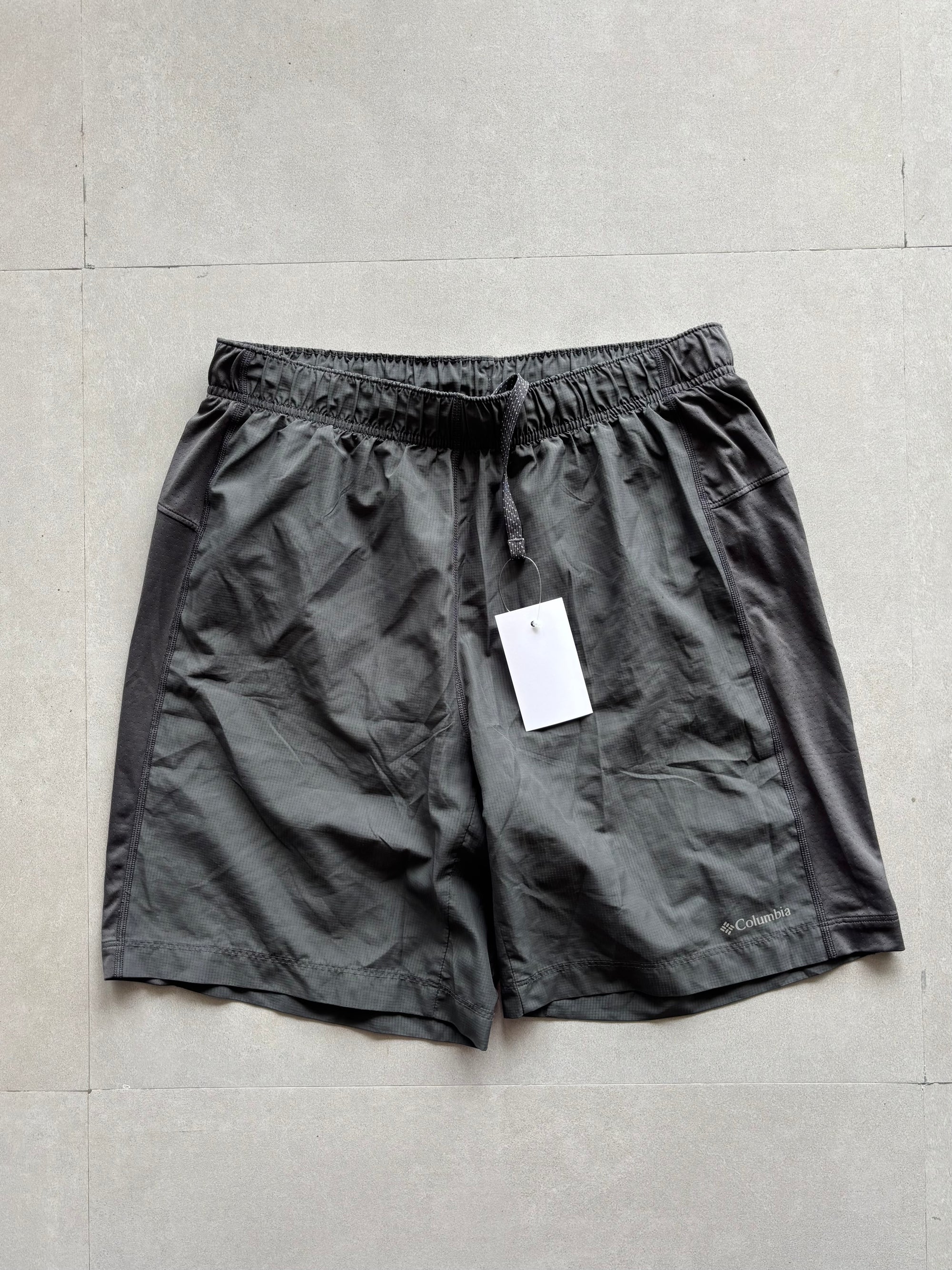 COLUMBIA SHORTS - M