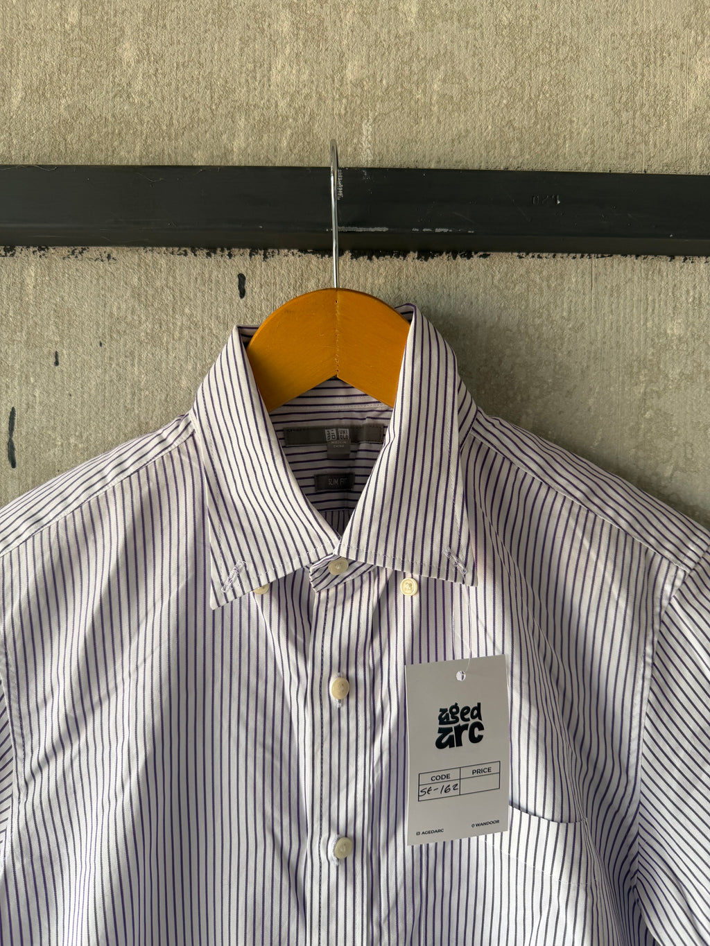 UNIQLO SHIRT - XS ST162