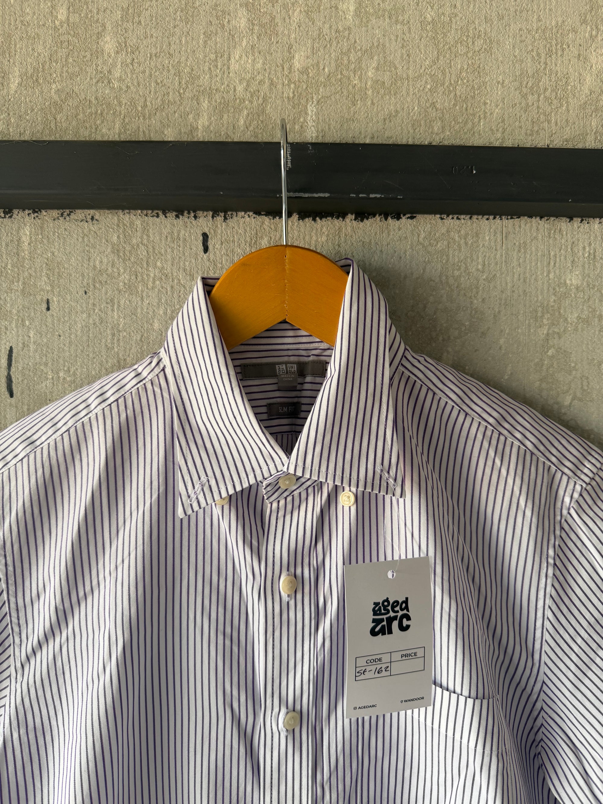 UNIQLO SHIRT - XS ST162