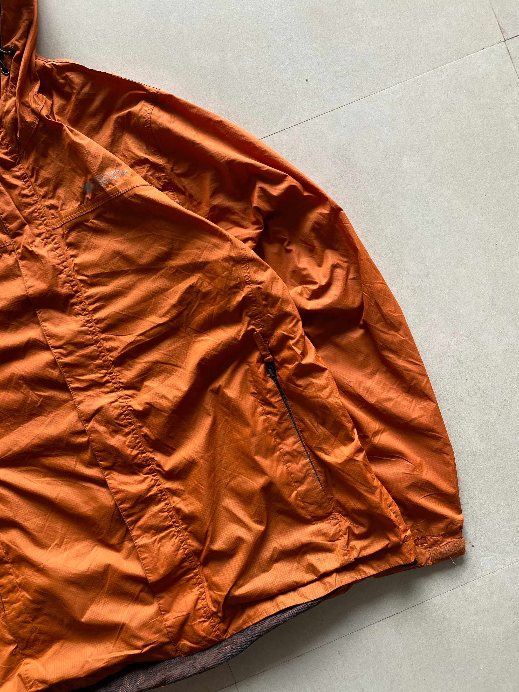 MOUNTAIN WAREHOUSE TREKKING JACKET - L