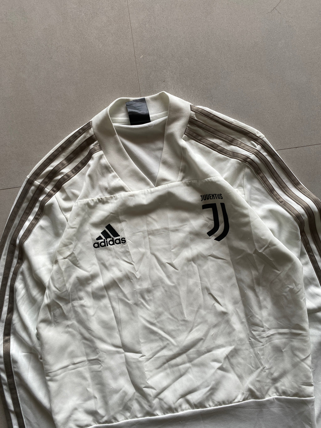 ADIDAS JUVENTUS TRAINING TOP - XS