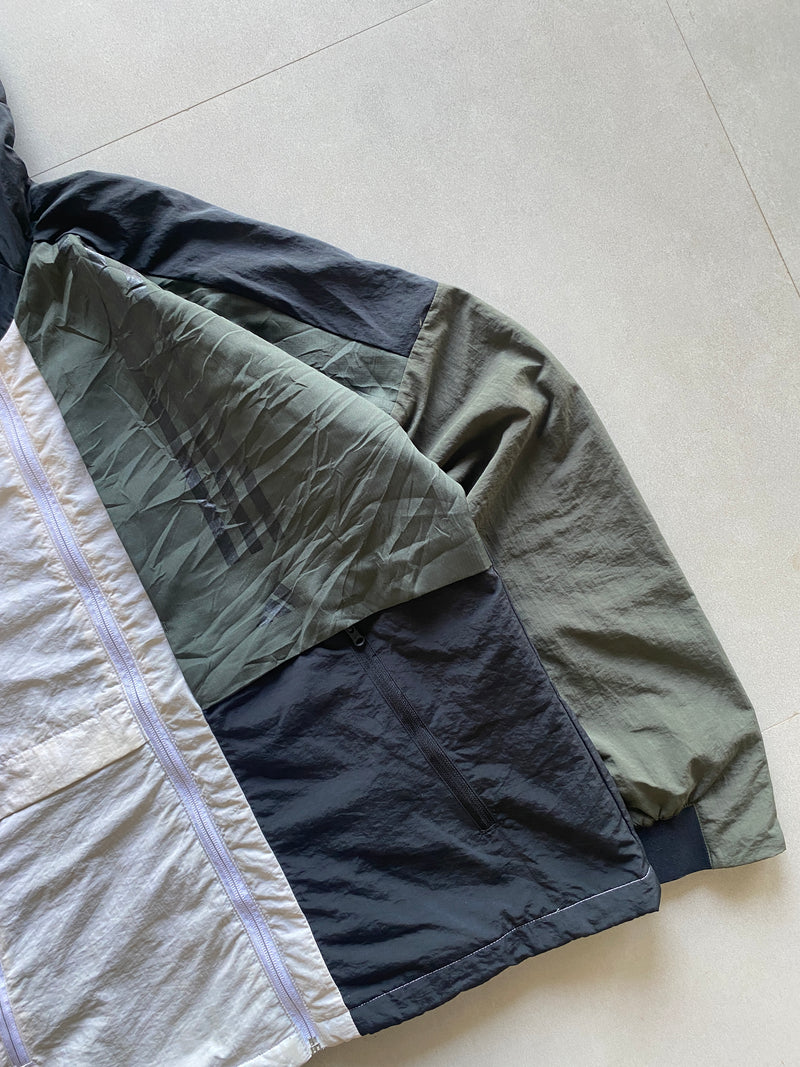 ADIDAS STRIPED JACKET - M