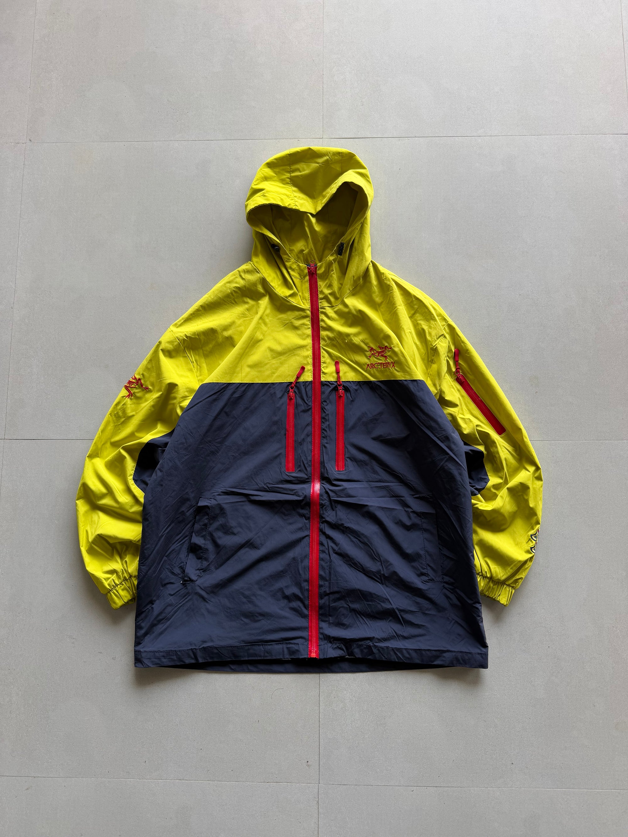 ARCRTERYX LUNAR ECLIPSE JACKET -