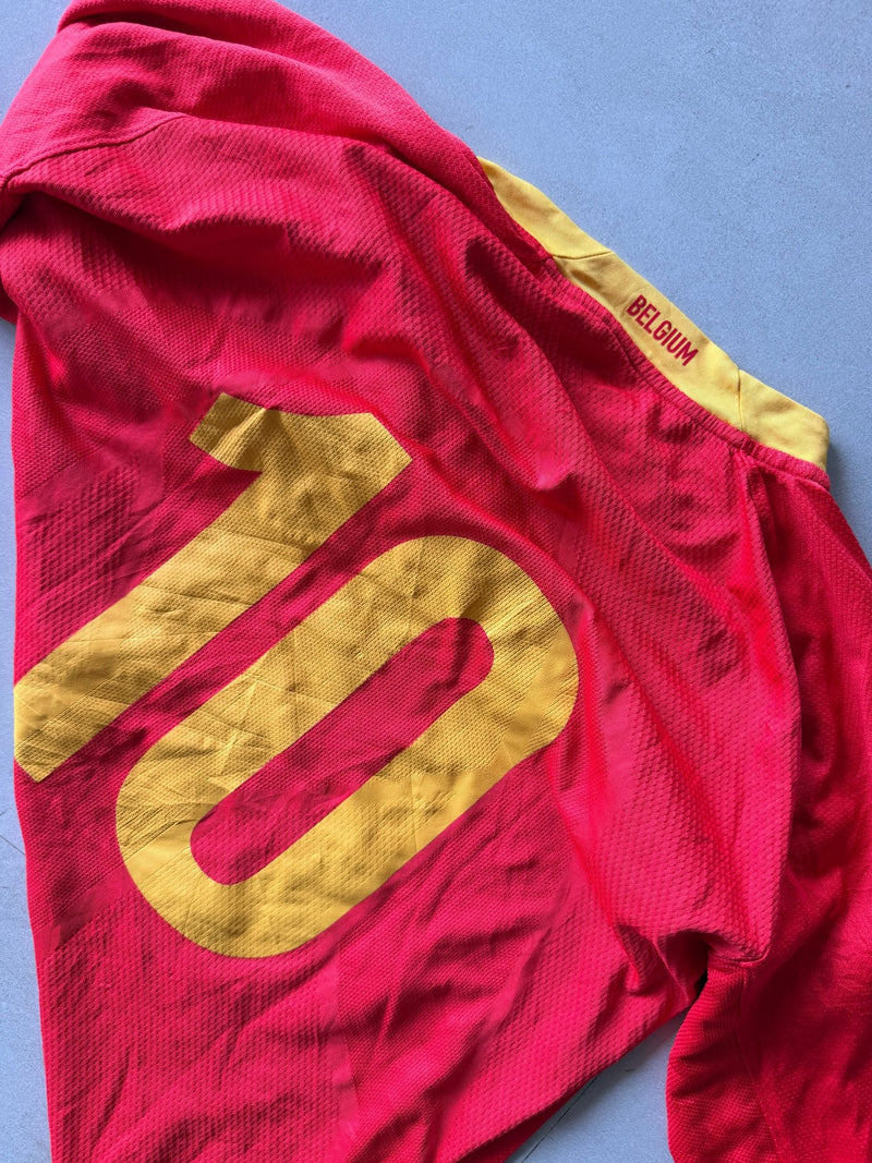 2002 NIKE BELGIUM PLAYER ISSUE JERSEY - M - Aged Arc