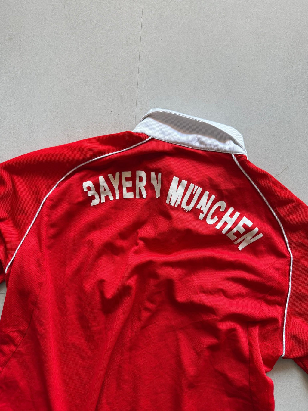 2005 ADIDAS BAYERN JERSEY - M - Aged Arc