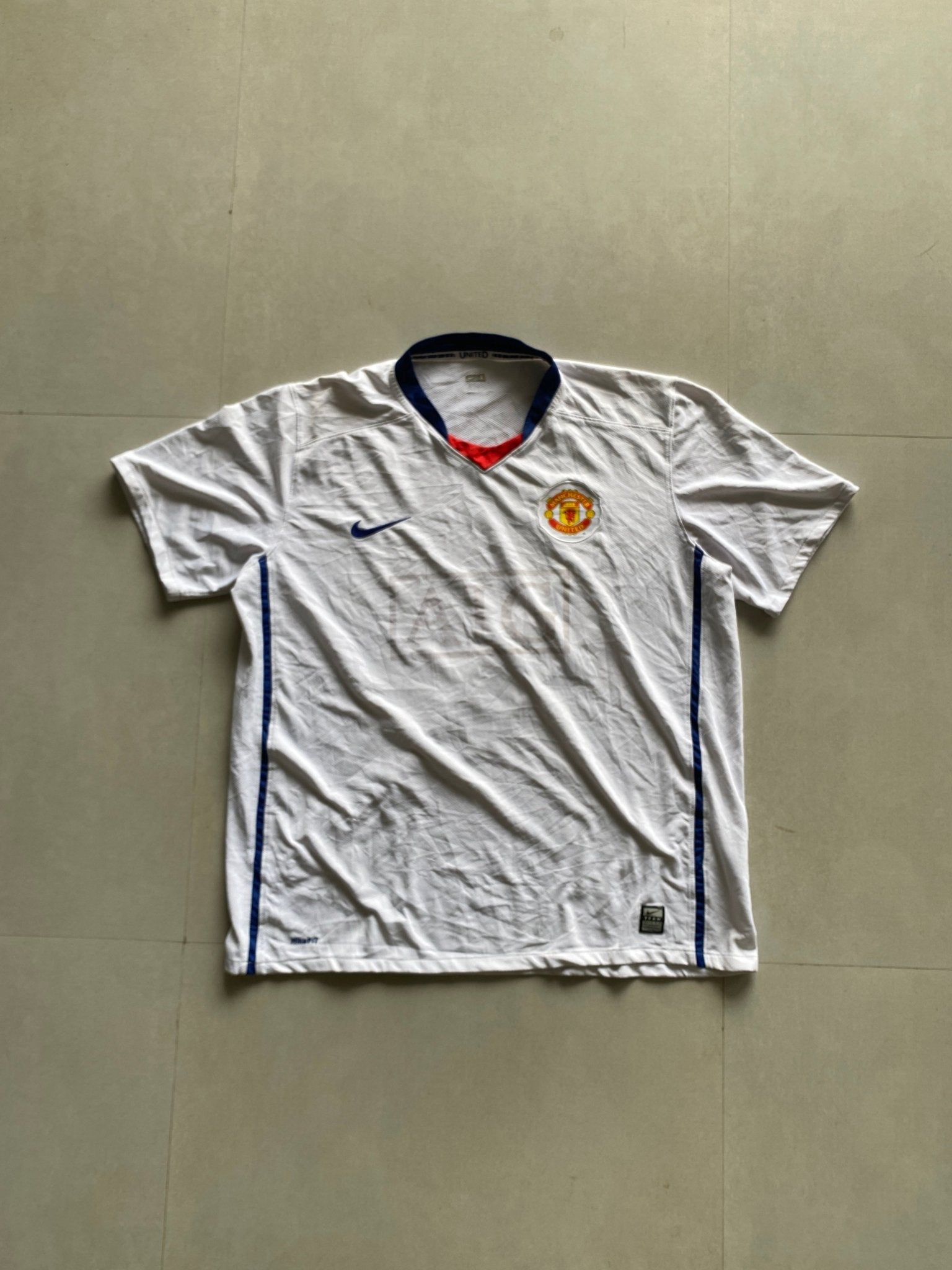2008 NIKE MANCHESTER UNITED JERSEY - L - Aged Arc