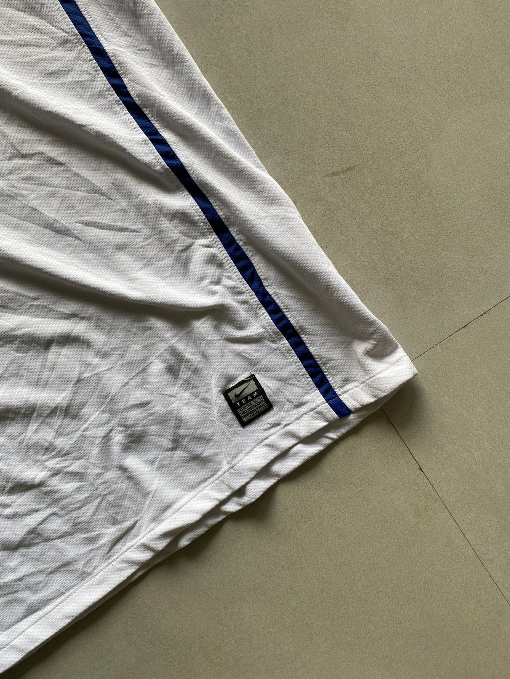 2008 NIKE MANCHESTER UNITED JERSEY - L - Aged Arc