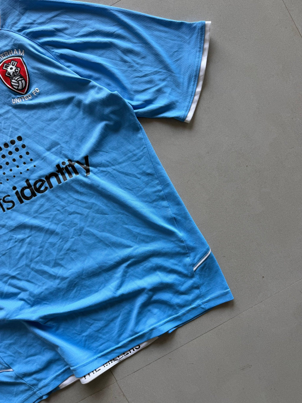 2009 CARLOTTI ROTHERHAM UNITED JERSEY - M - Aged Arc