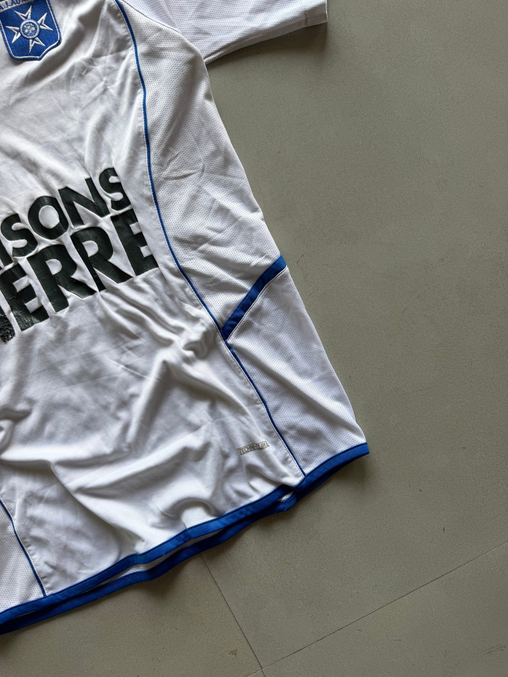 2011 AIRNESS AJ AUXERRE JERSEY - M - Aged Arc
