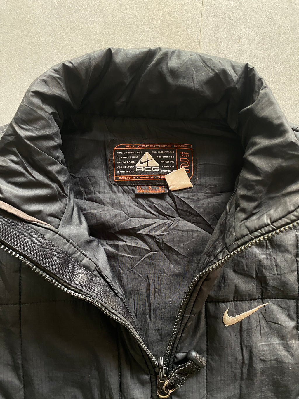 NIKE ACG QUILTED VEST -L