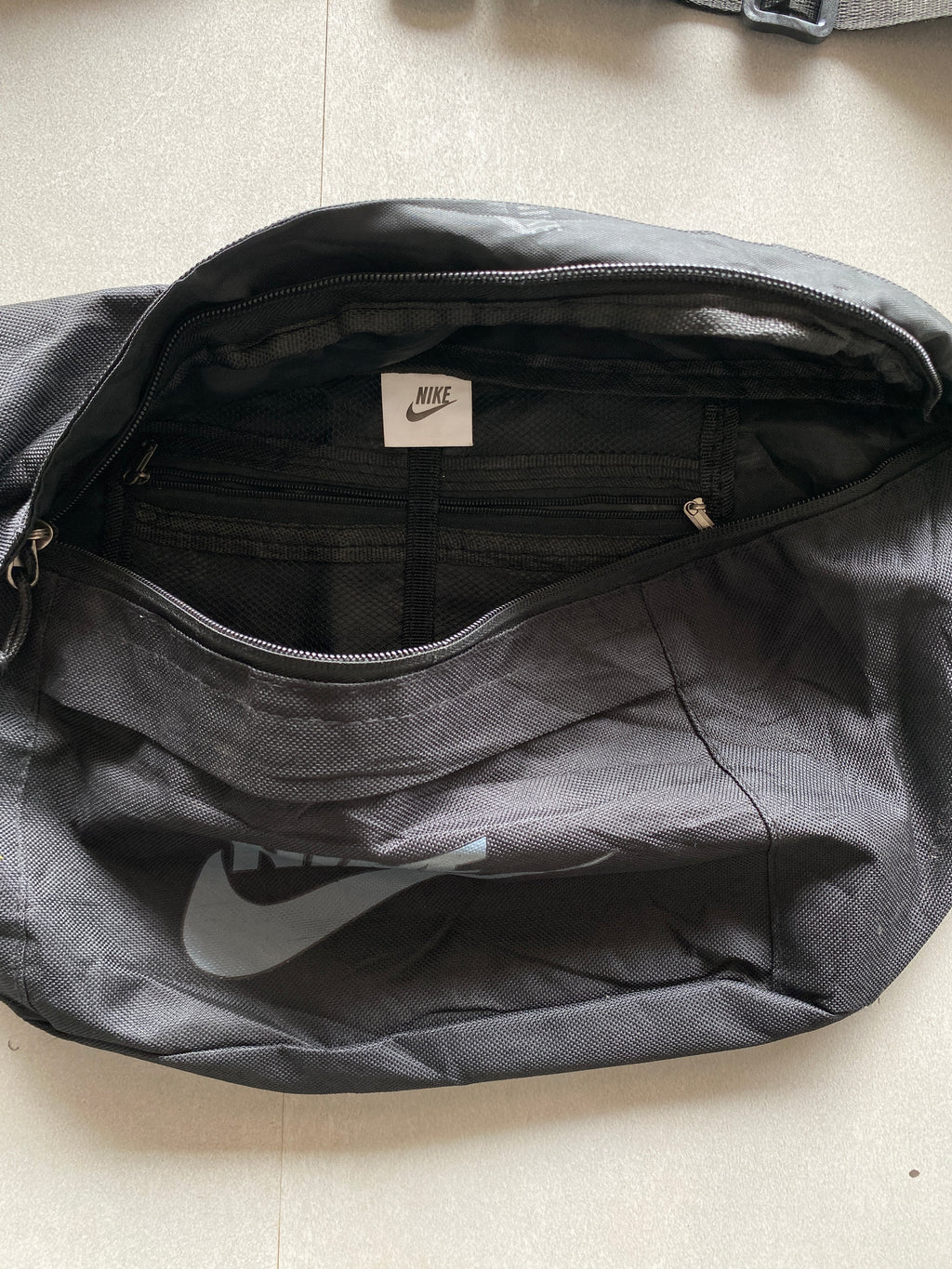 NIKE SHOULDER BAG