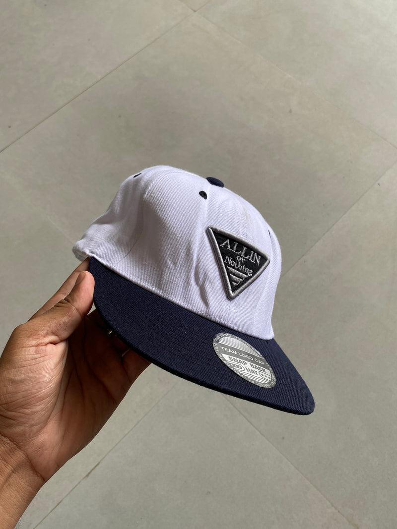 SNAP BACK CAP