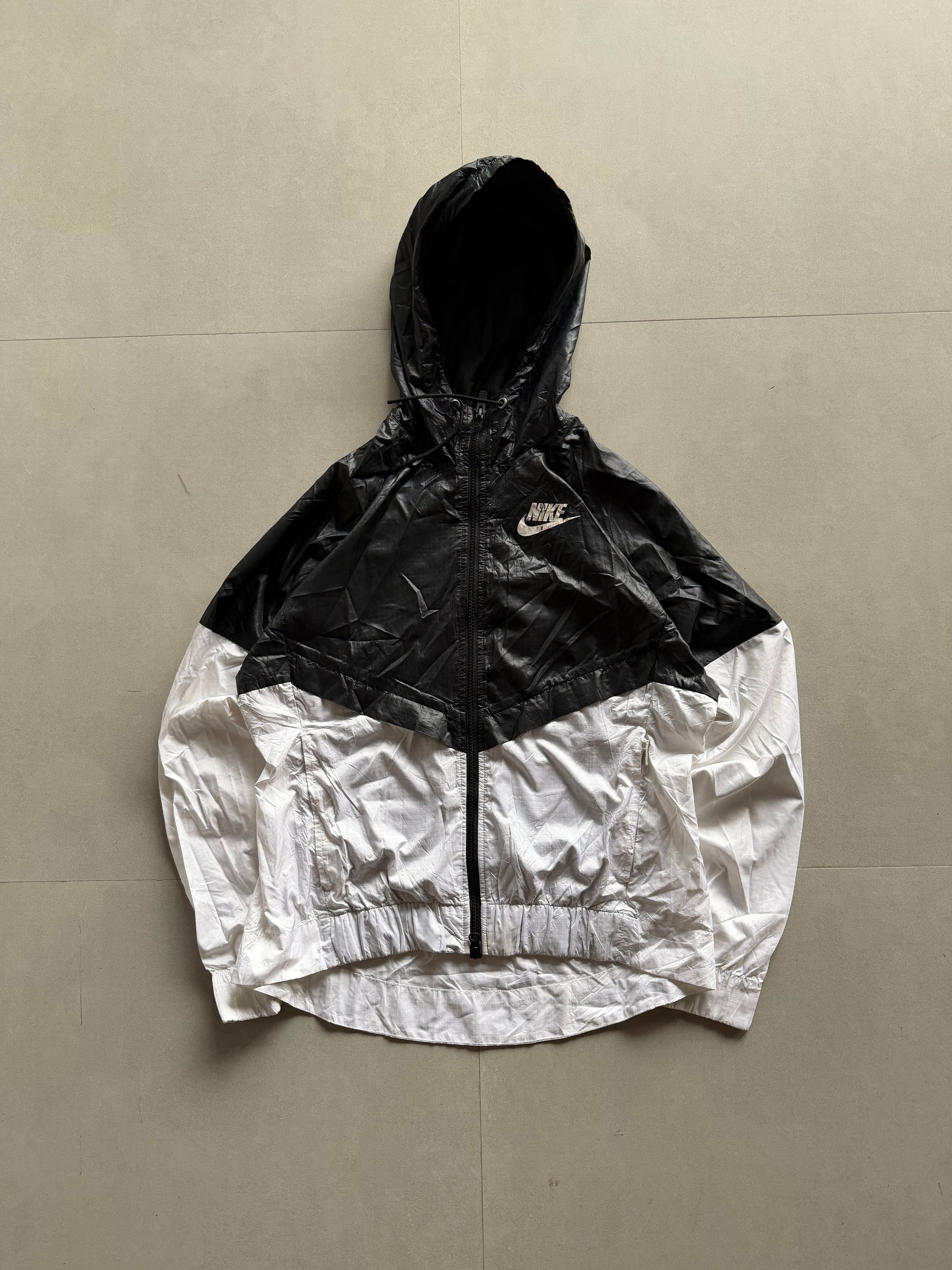 NIKE HOODED JACKET - S